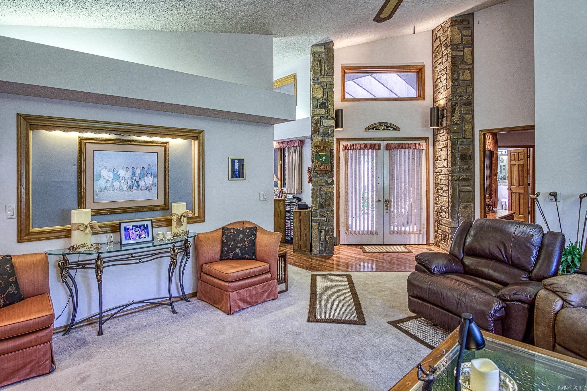 22 Vascongadas  Hot Springs Village, AR
