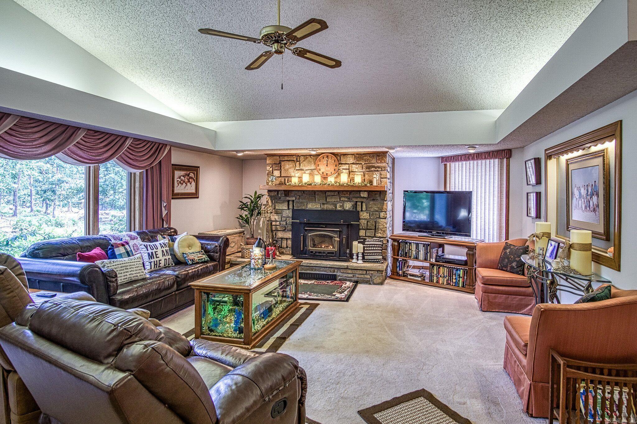 22 Vascongadas  Hot Springs Village, AR