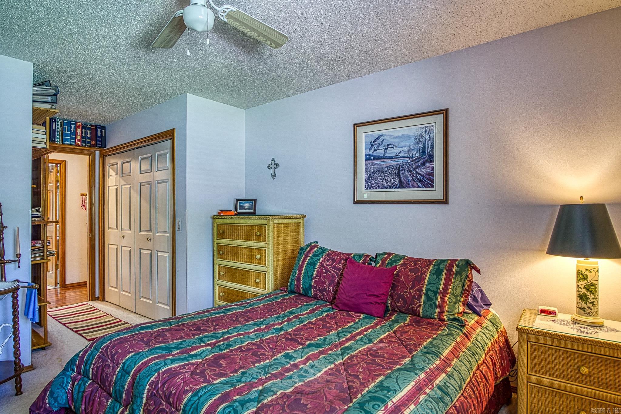 22 Vascongadas  Hot Springs Village, AR