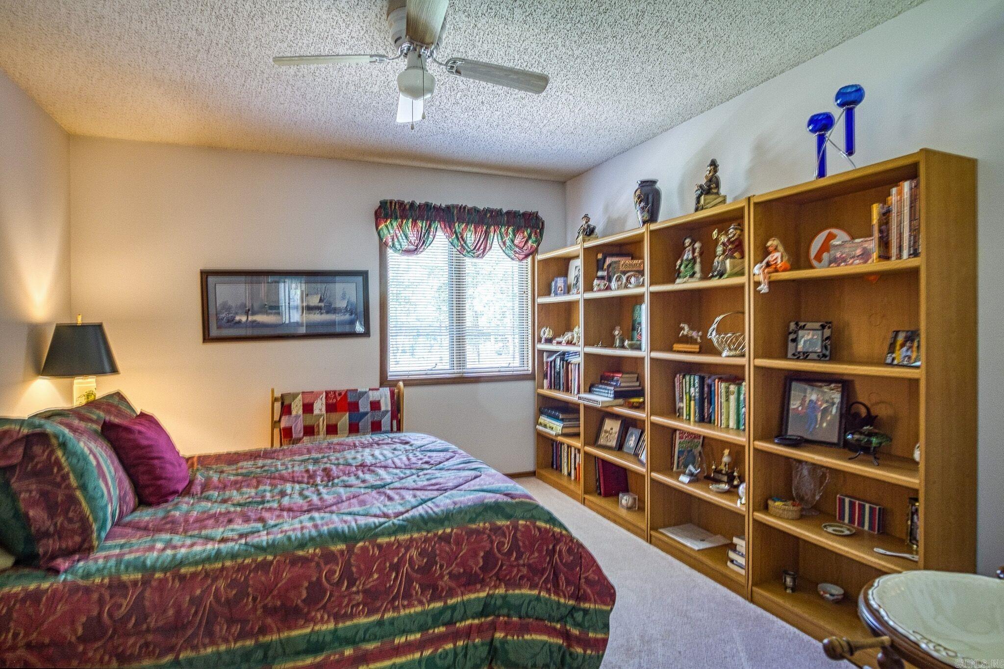 22 Vascongadas  Hot Springs Village, AR