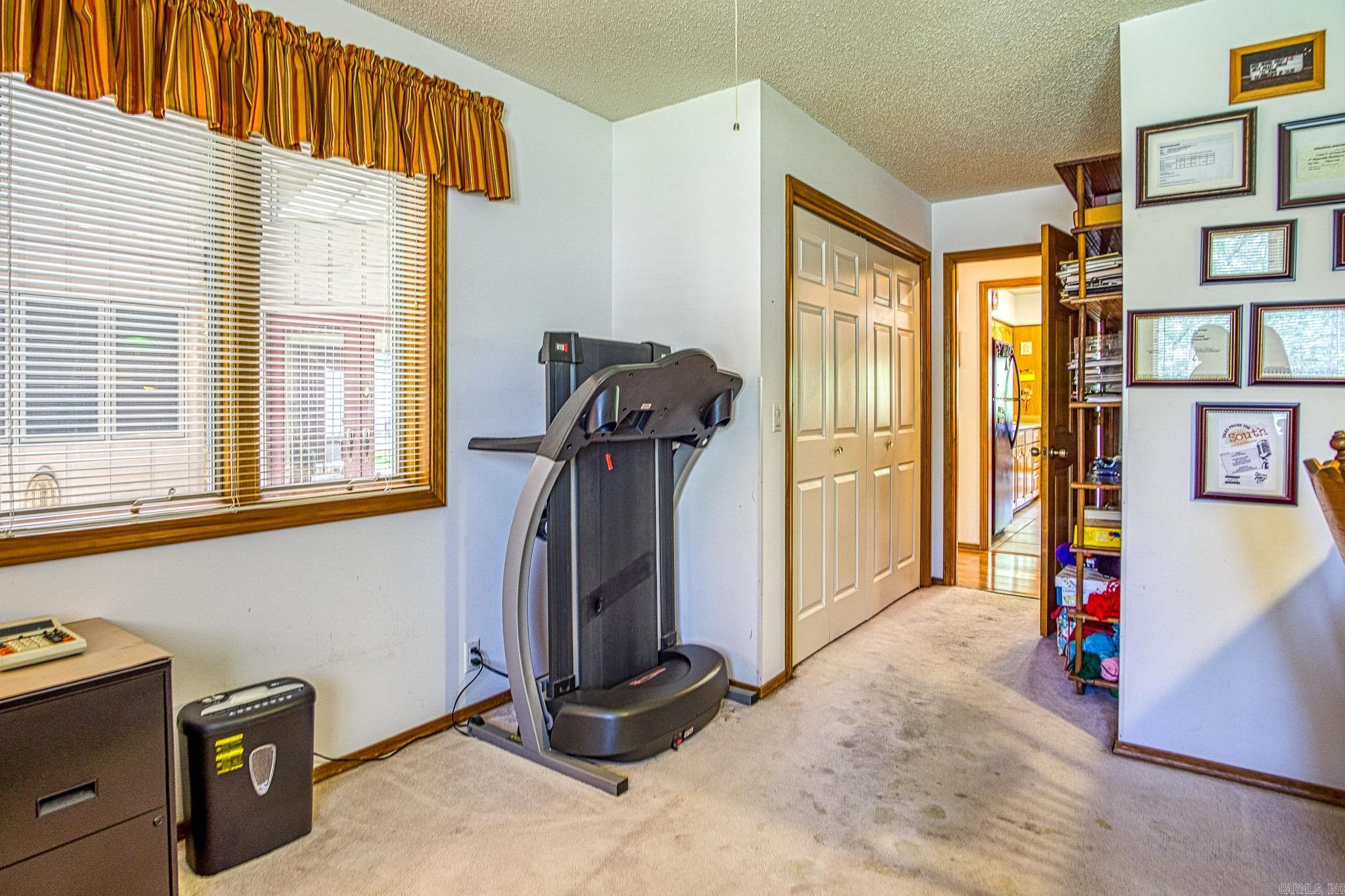 22 Vascongadas  Hot Springs Village, AR