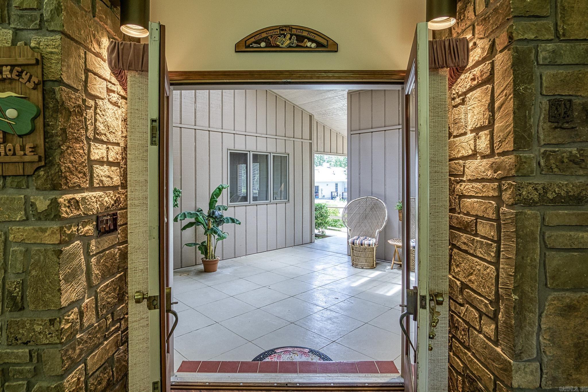 22 Vascongadas  Hot Springs Village, AR