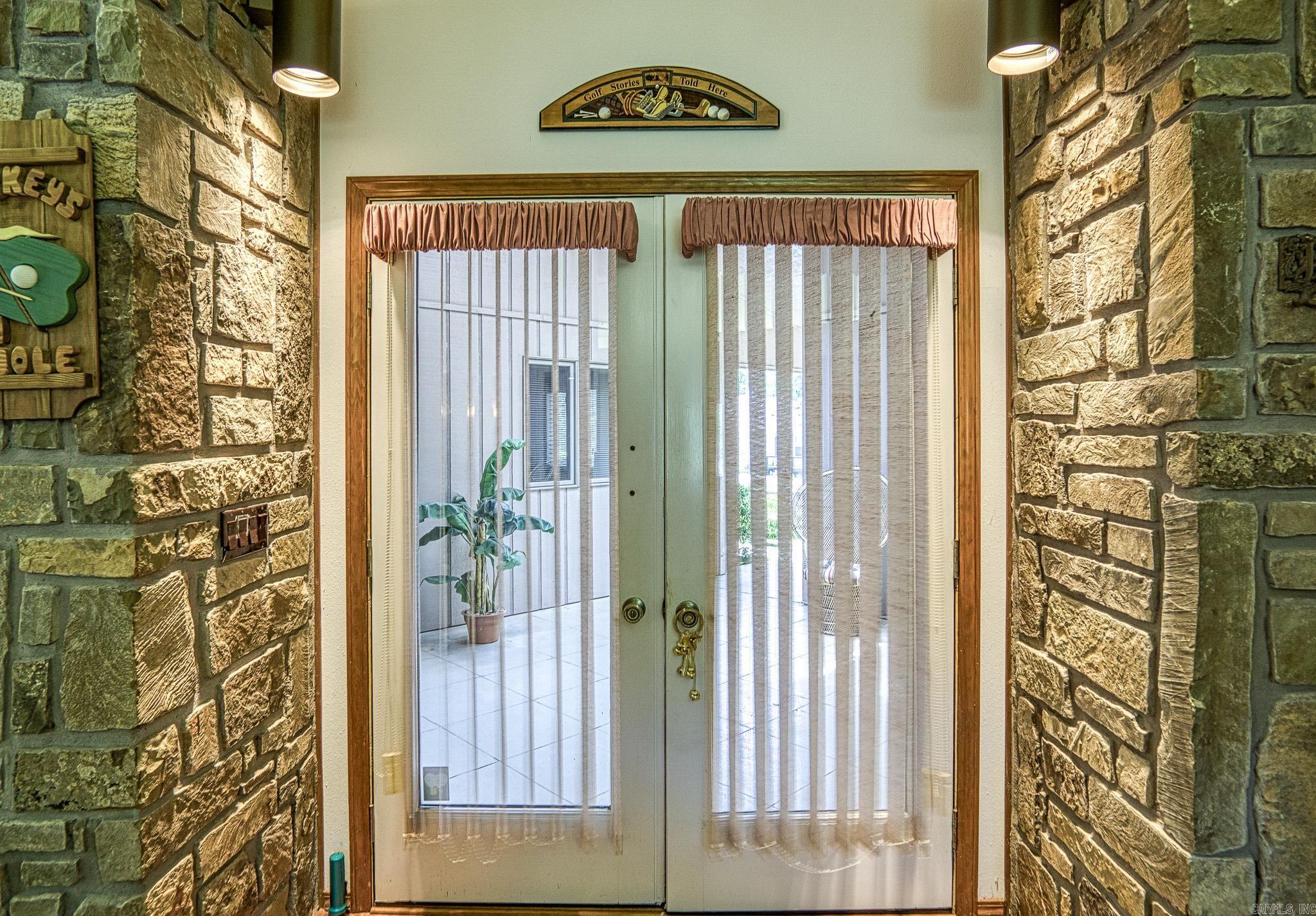 22 Vascongadas  Hot Springs Village, AR