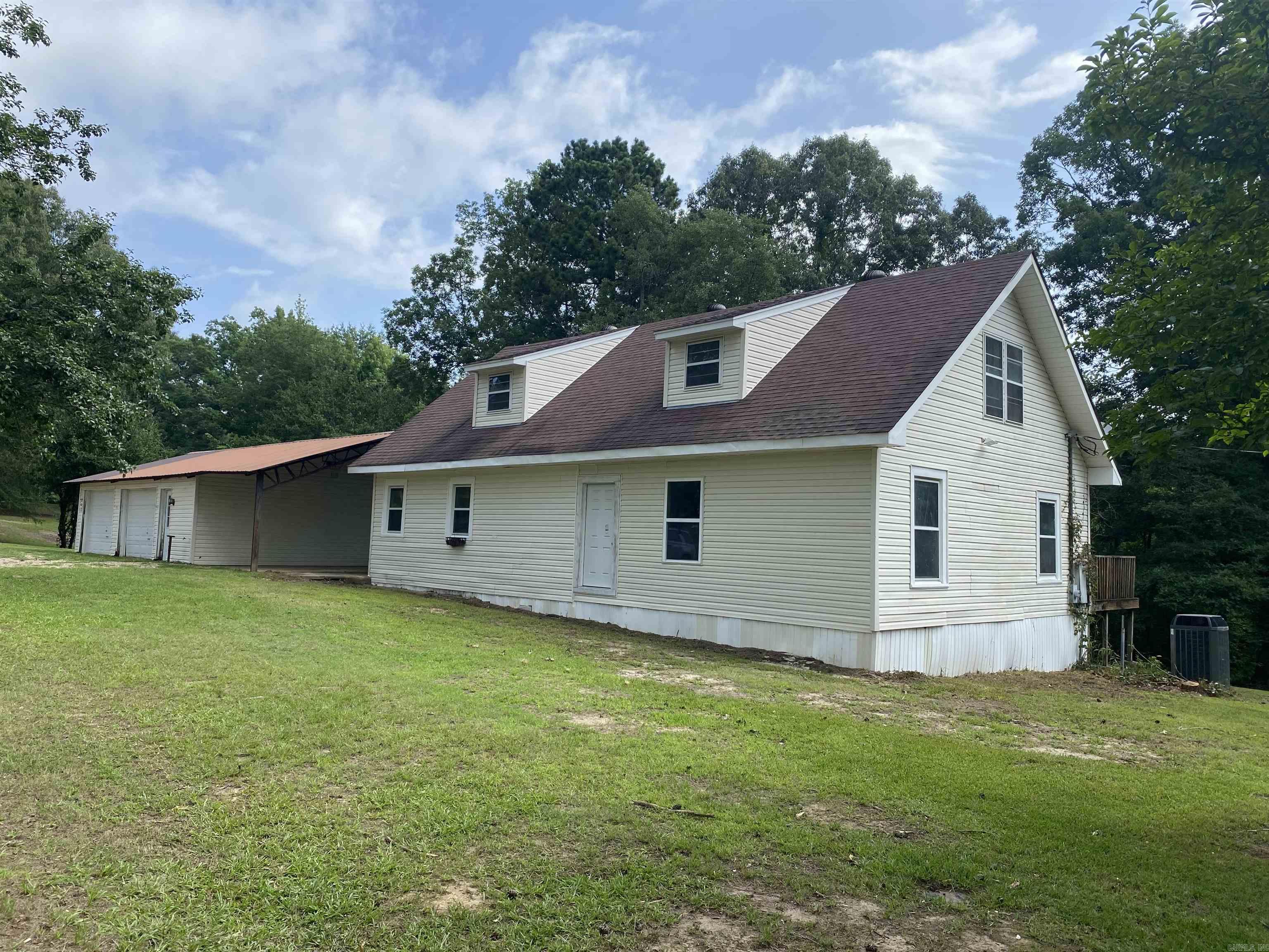 1413 Highway 317  Lockesburg, AR
