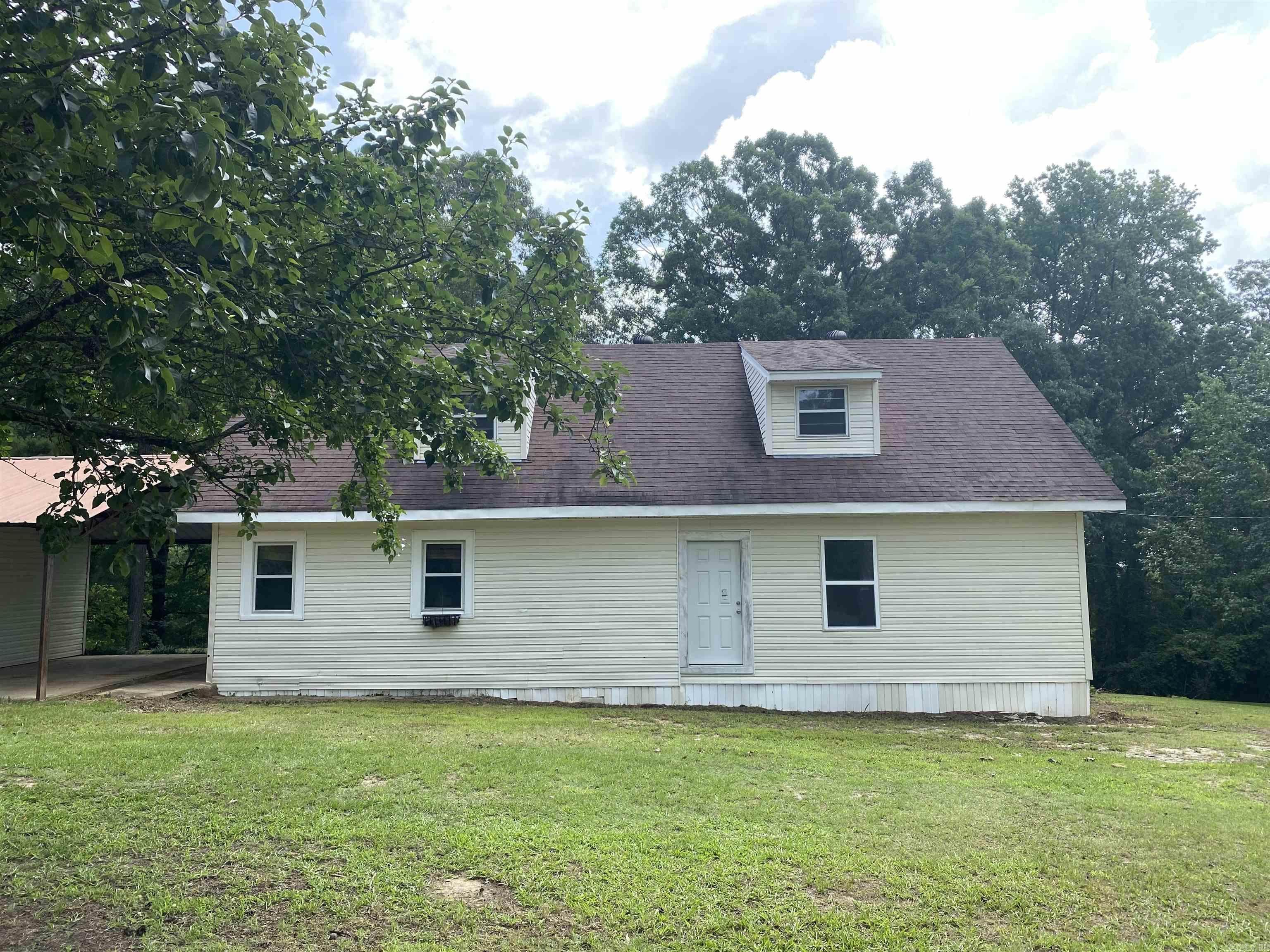 1413 Highway 317  Lockesburg, AR
