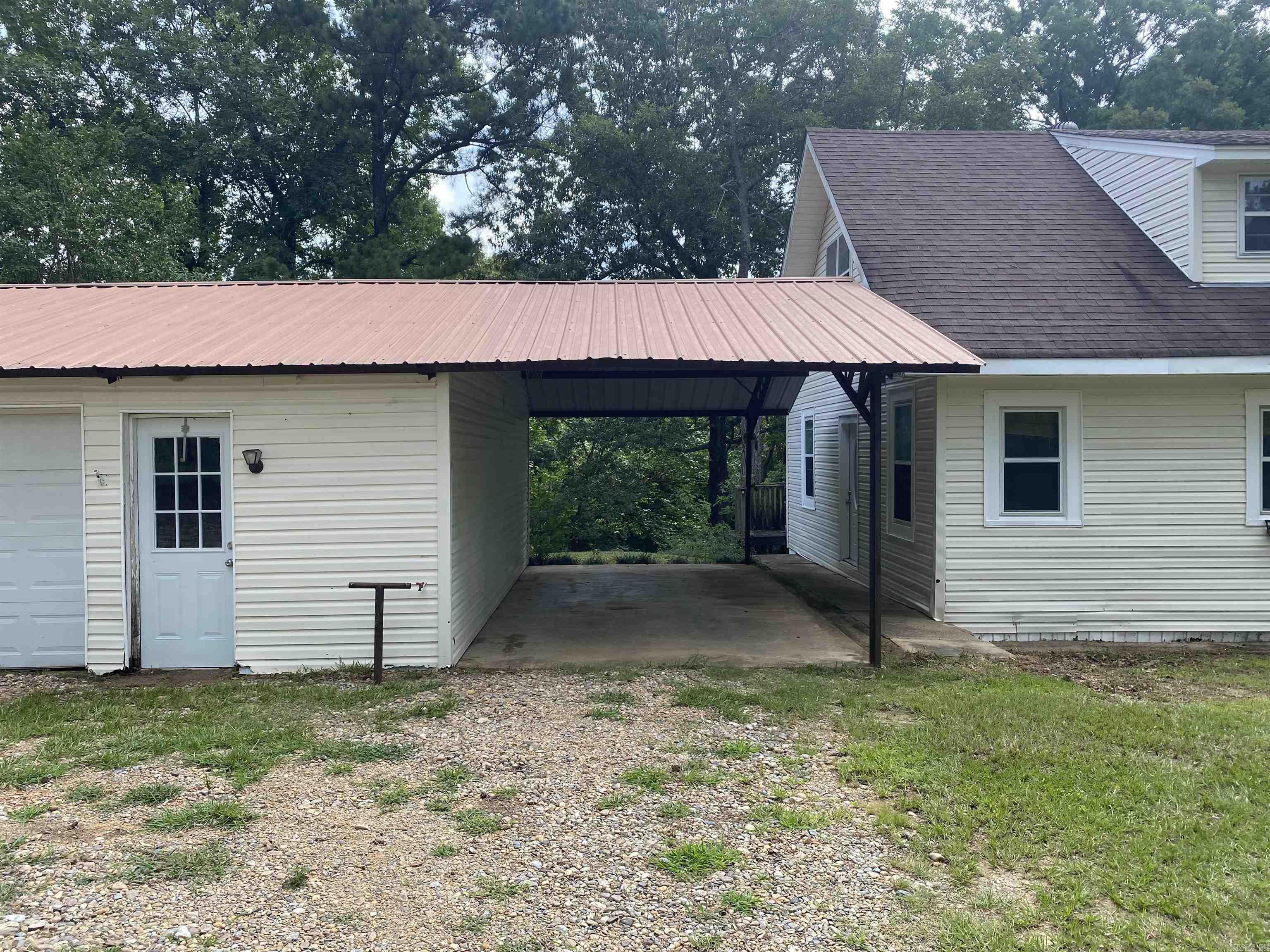 1413 Highway 317  Lockesburg, AR