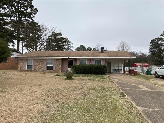 902 W Sypert  Nashville, AR