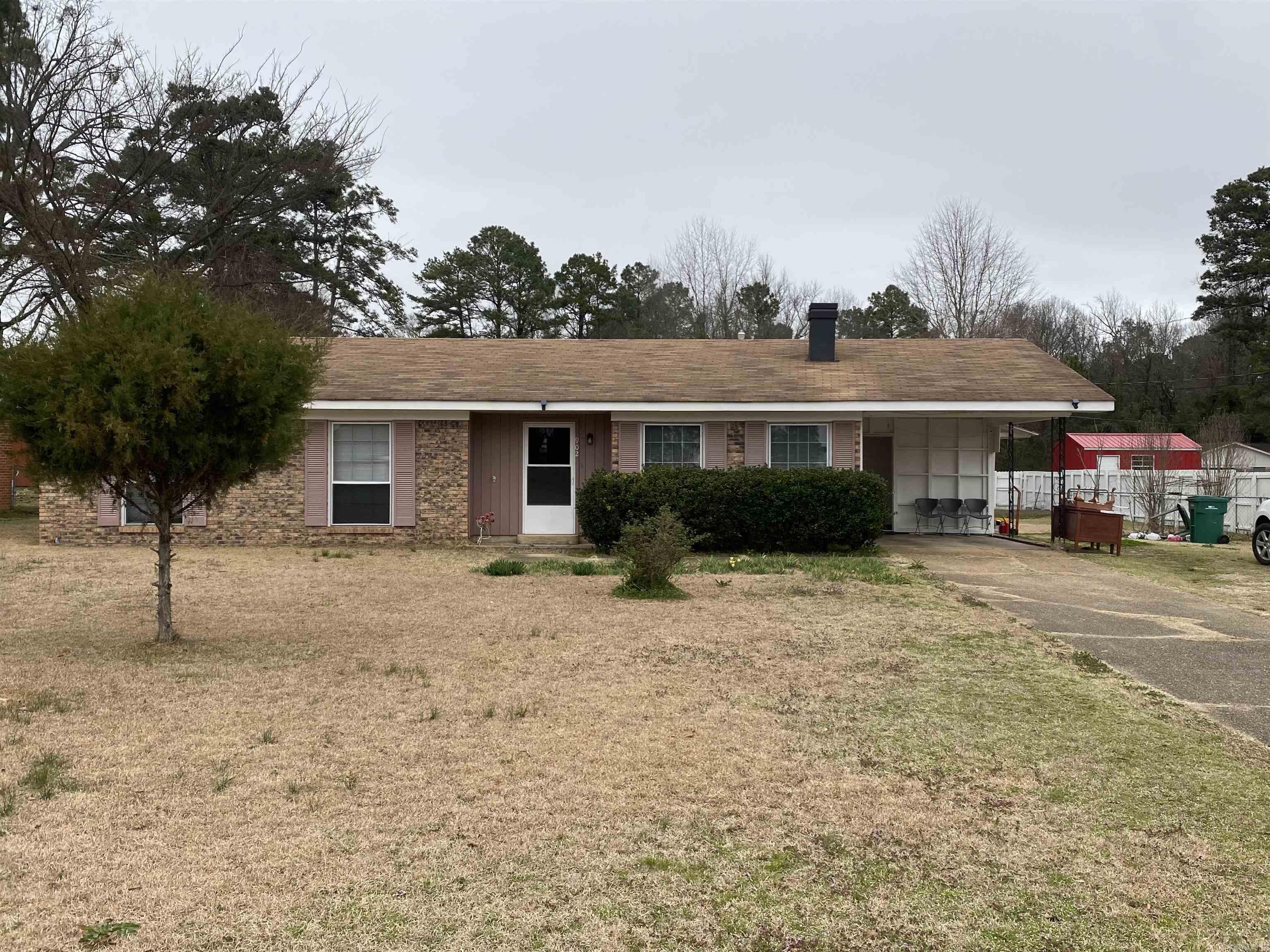 902 W Sypert  Nashville, AR