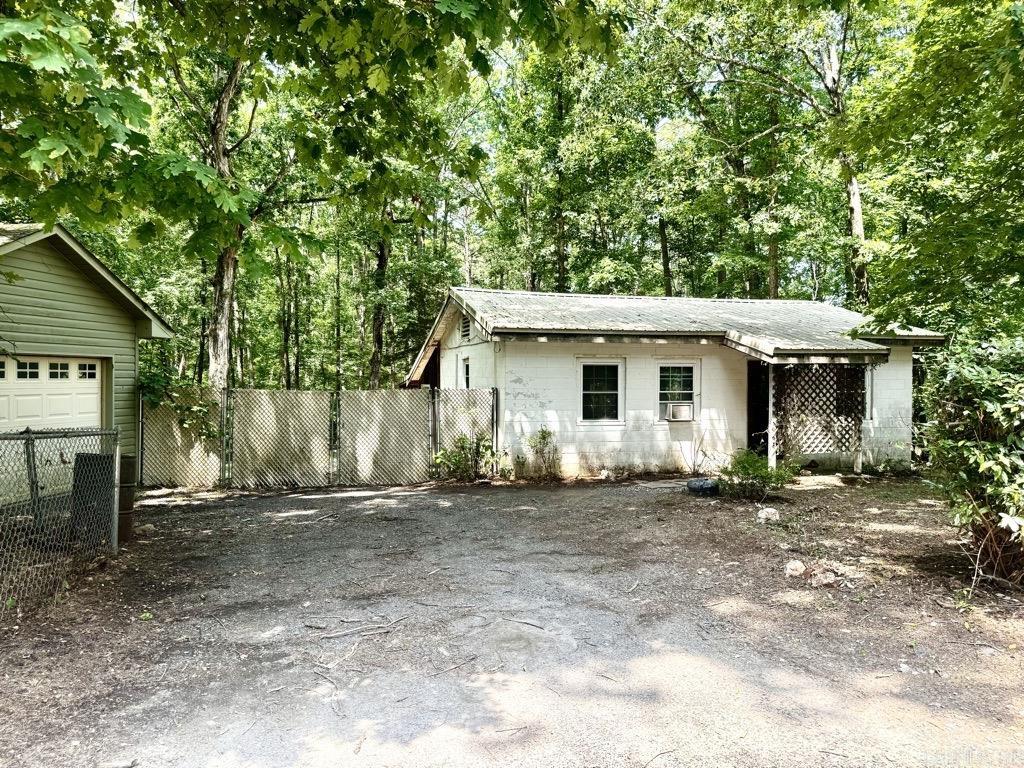 51 Cinnamon  Mount Ida, AR