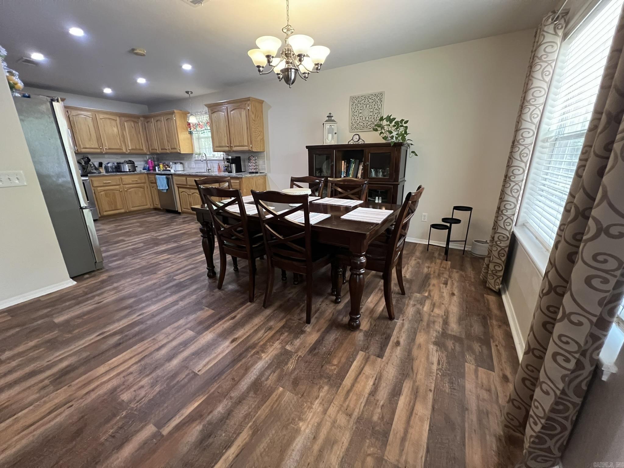 301 Pin Oak  Mena, AR