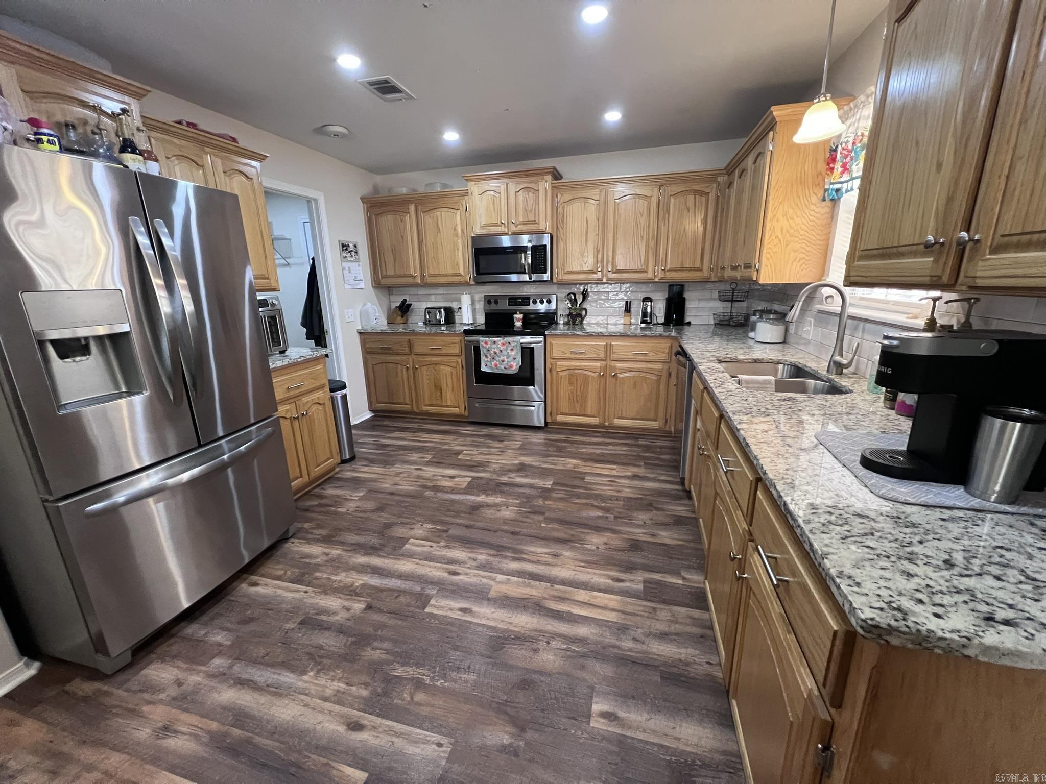 301 Pin Oak  Mena, AR