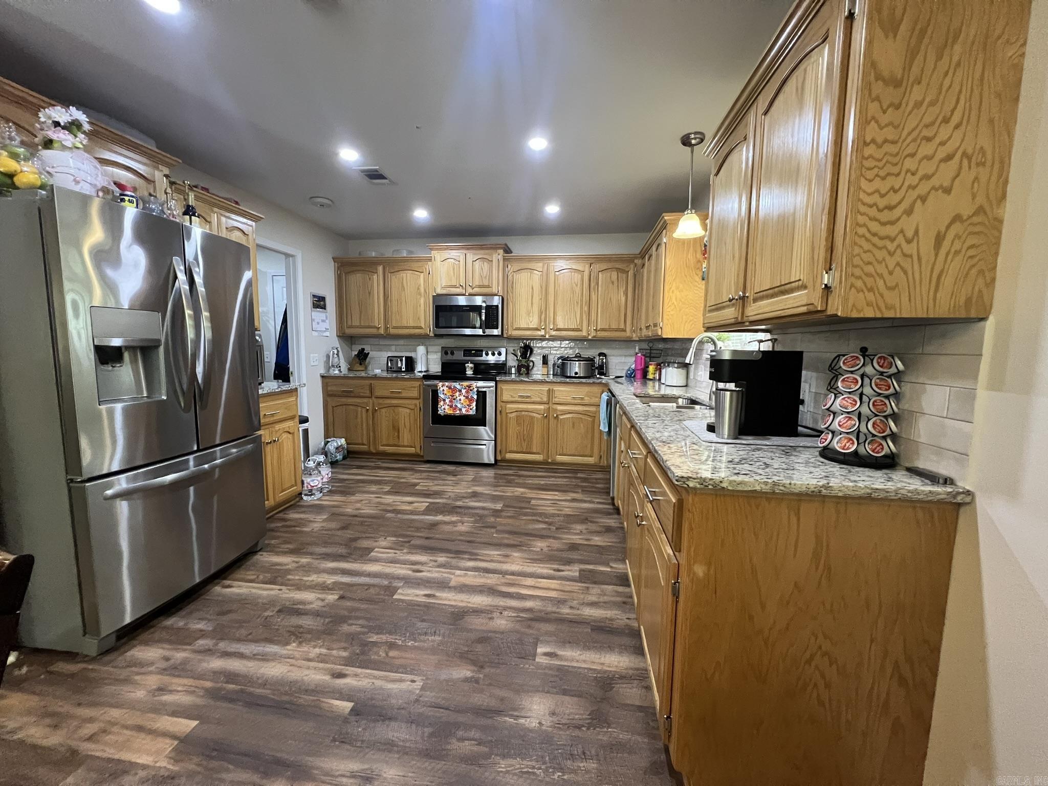 301 Pin Oak  Mena, AR