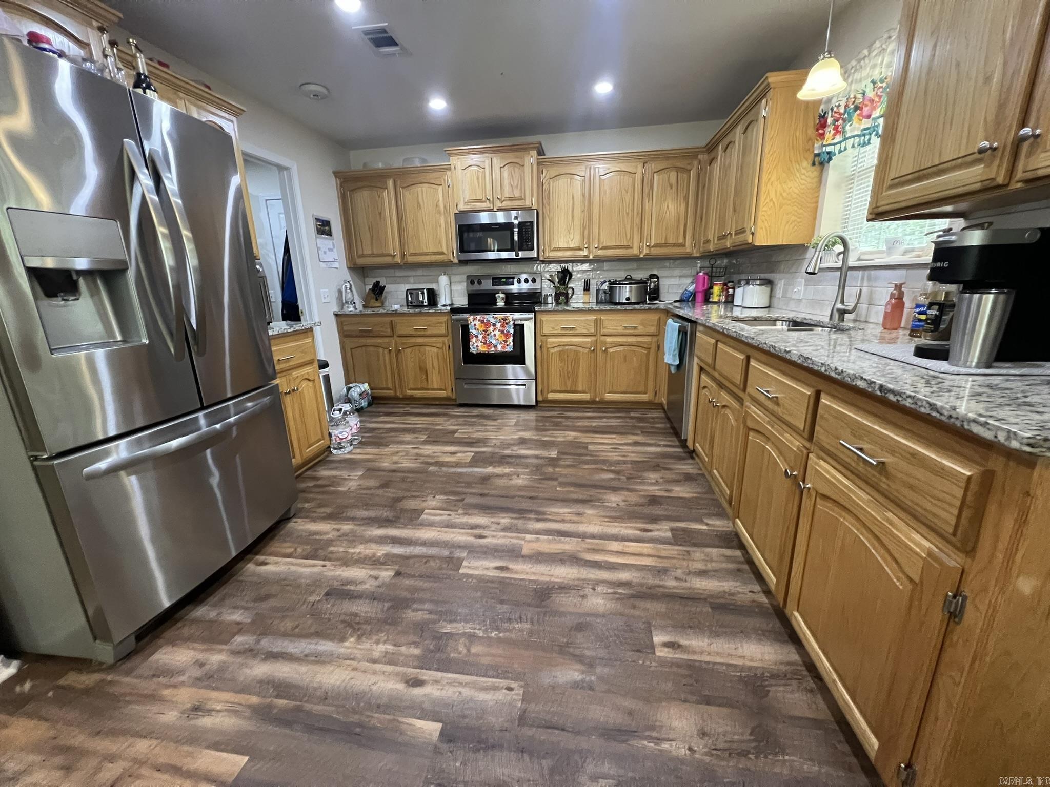 301 Pin Oak  Mena, AR