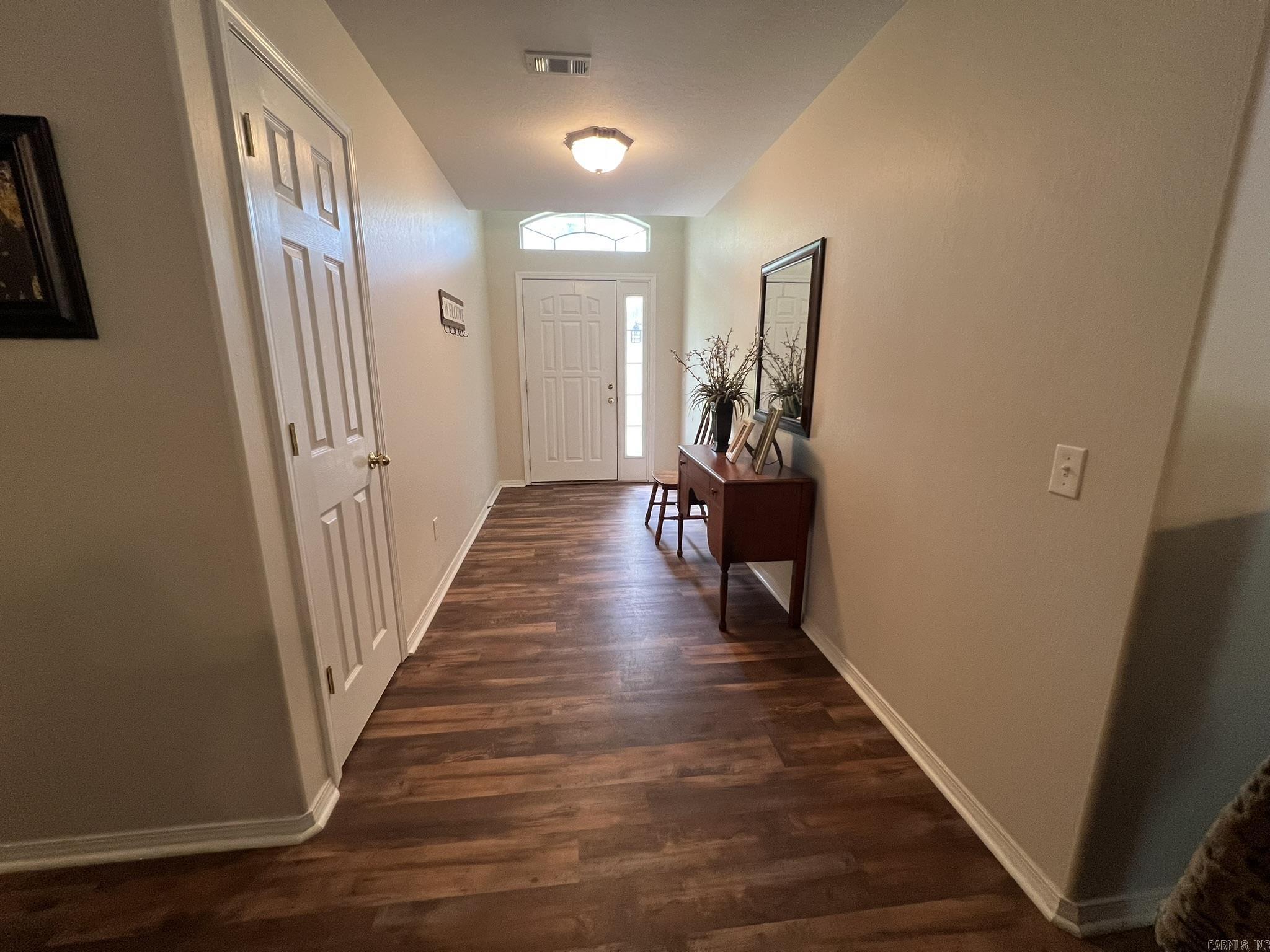 301 Pin Oak  Mena, AR