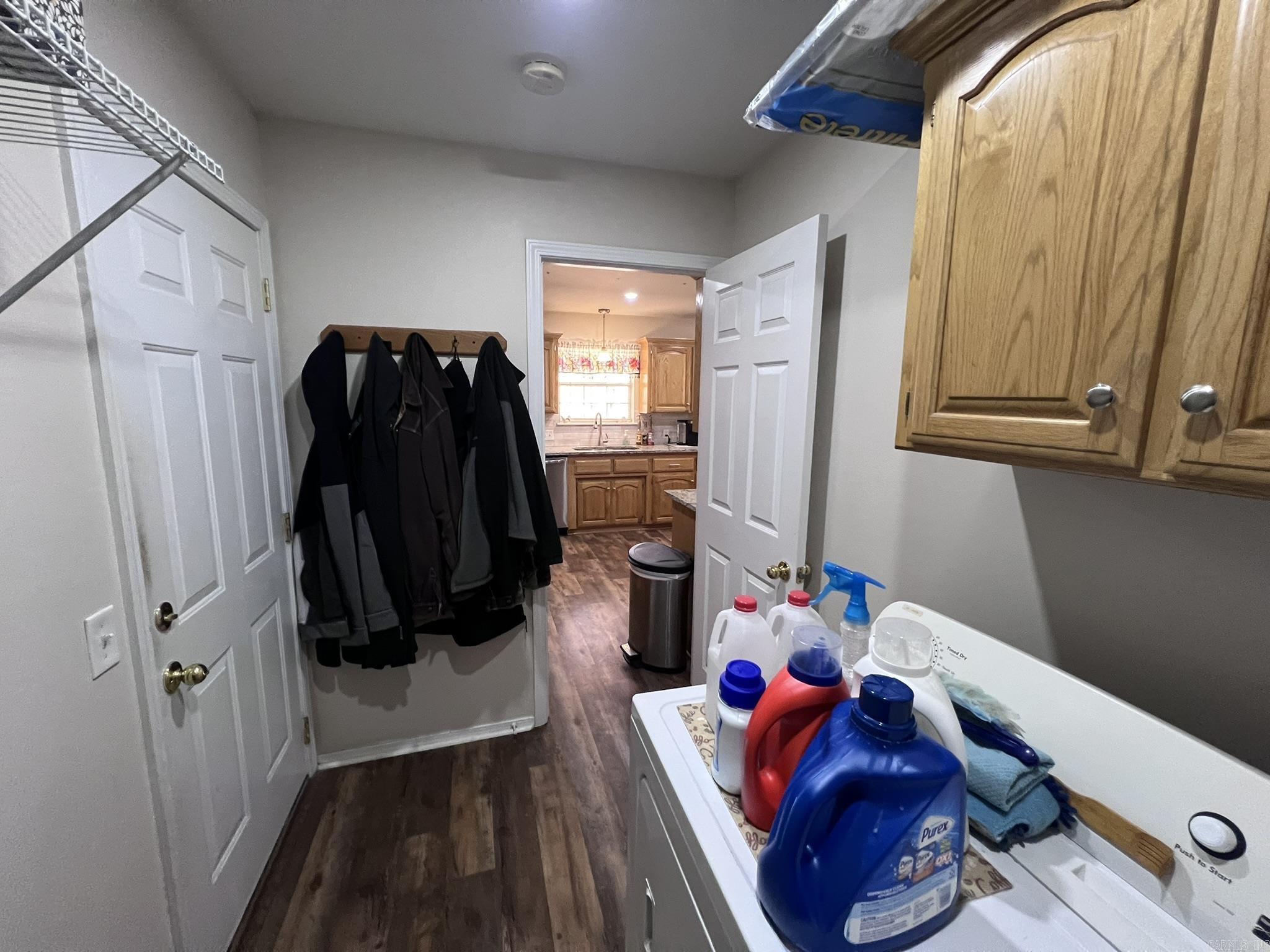 301 Pin Oak  Mena, AR