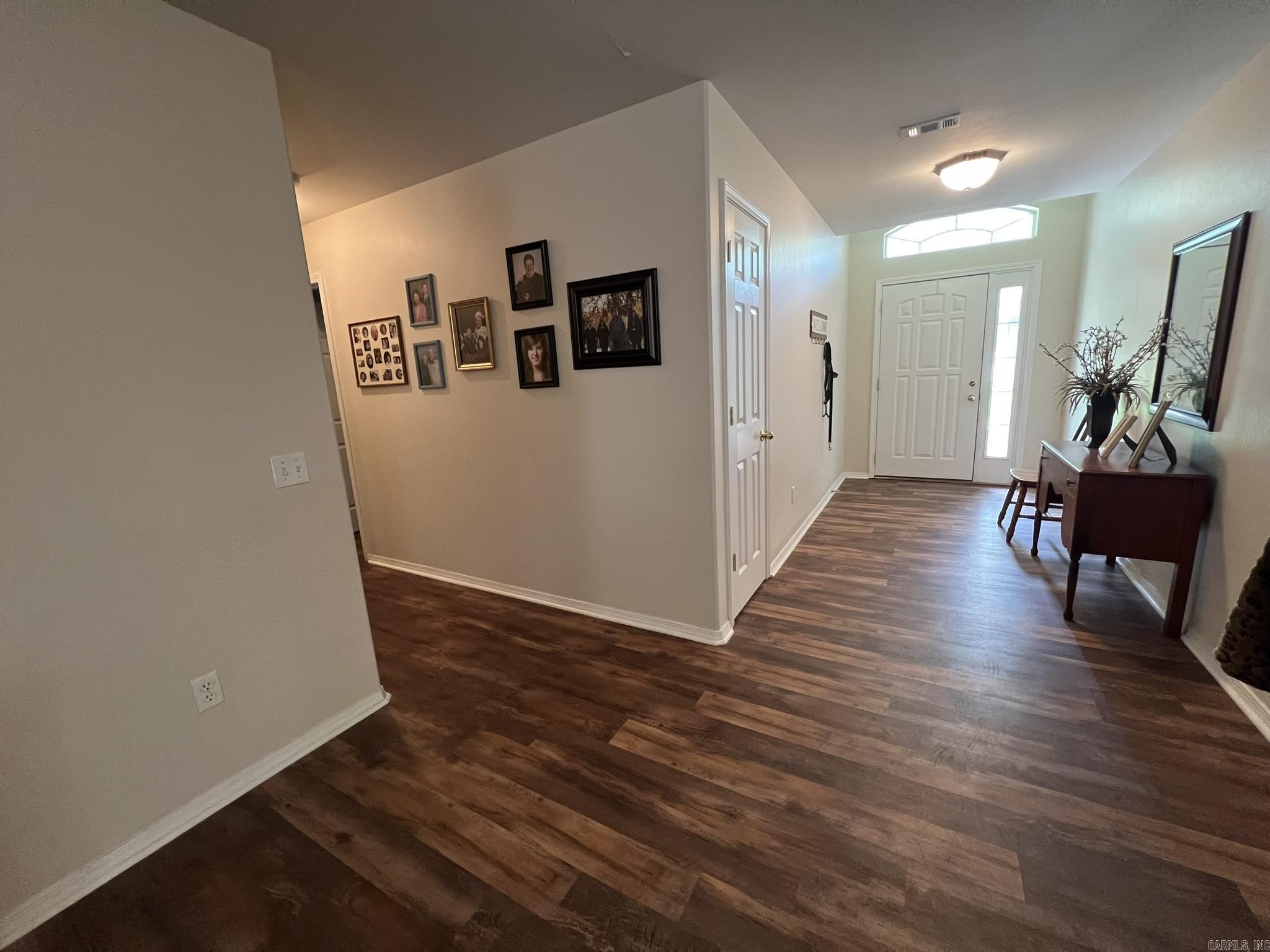 301 Pin Oak  Mena, AR