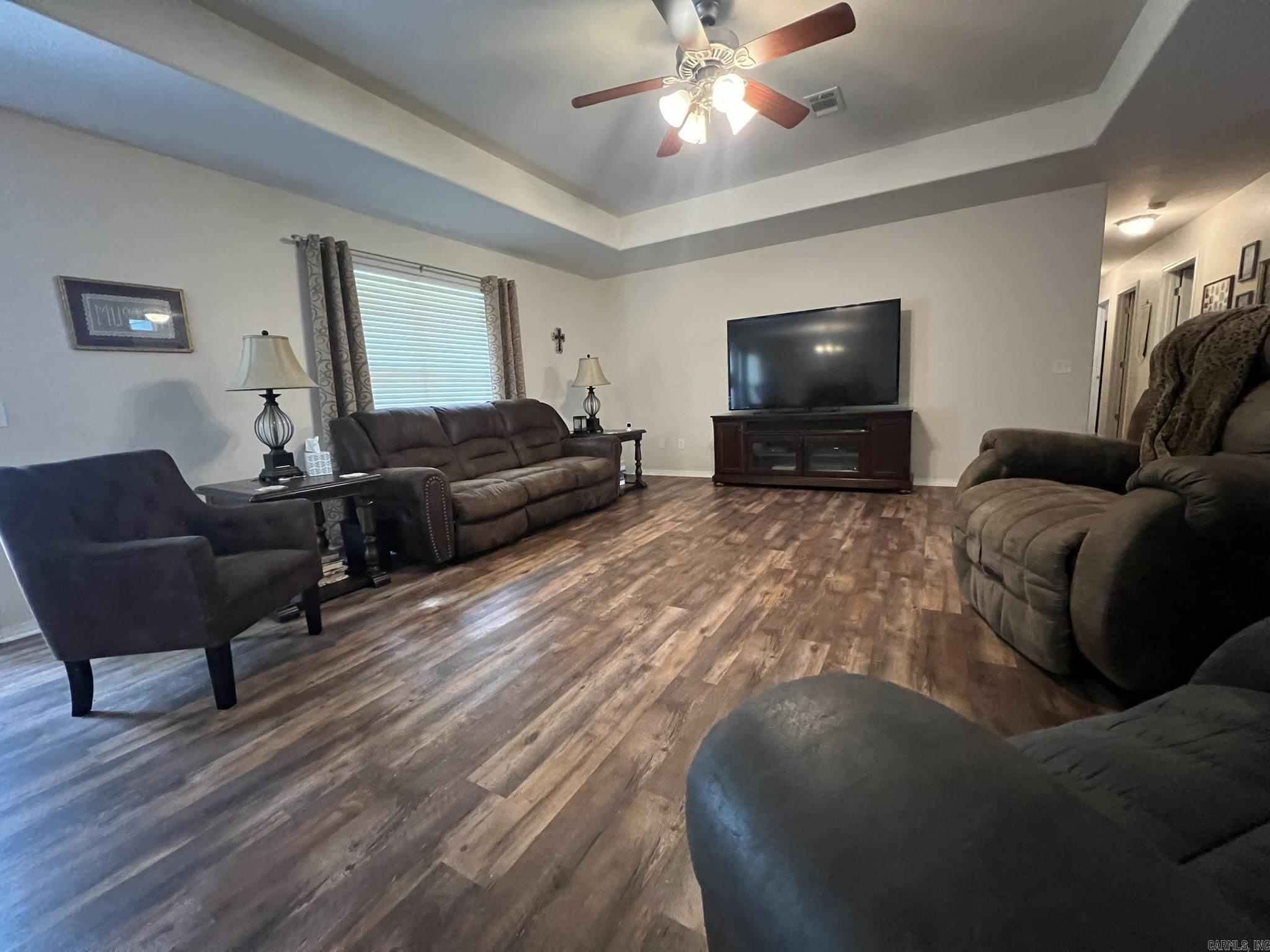 301 Pin Oak  Mena, AR