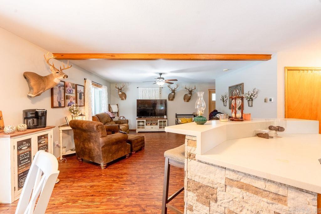 2838 Mountain View Road  Drasco, AR