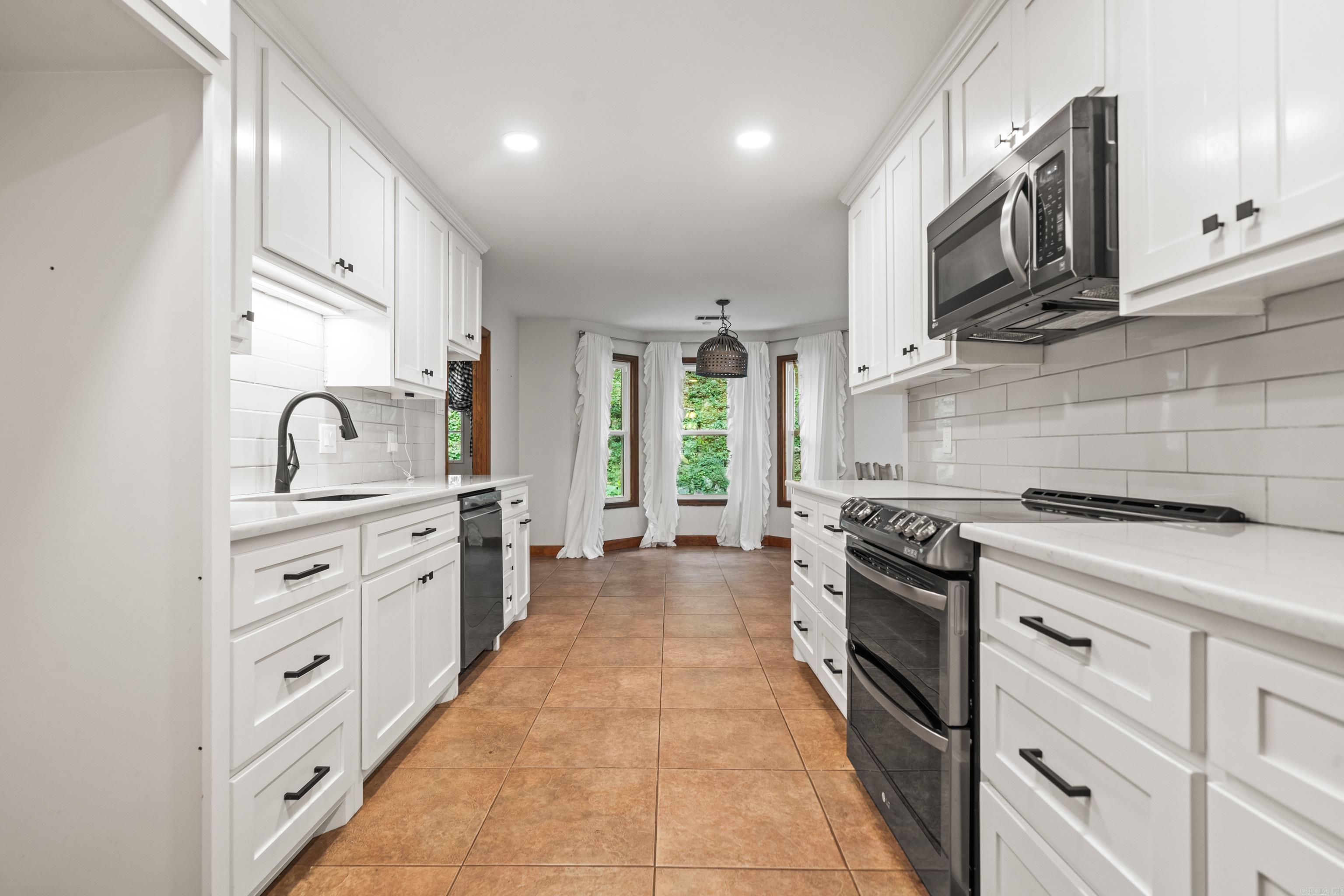 106 Jeff Street Hot Springs, AR 71901