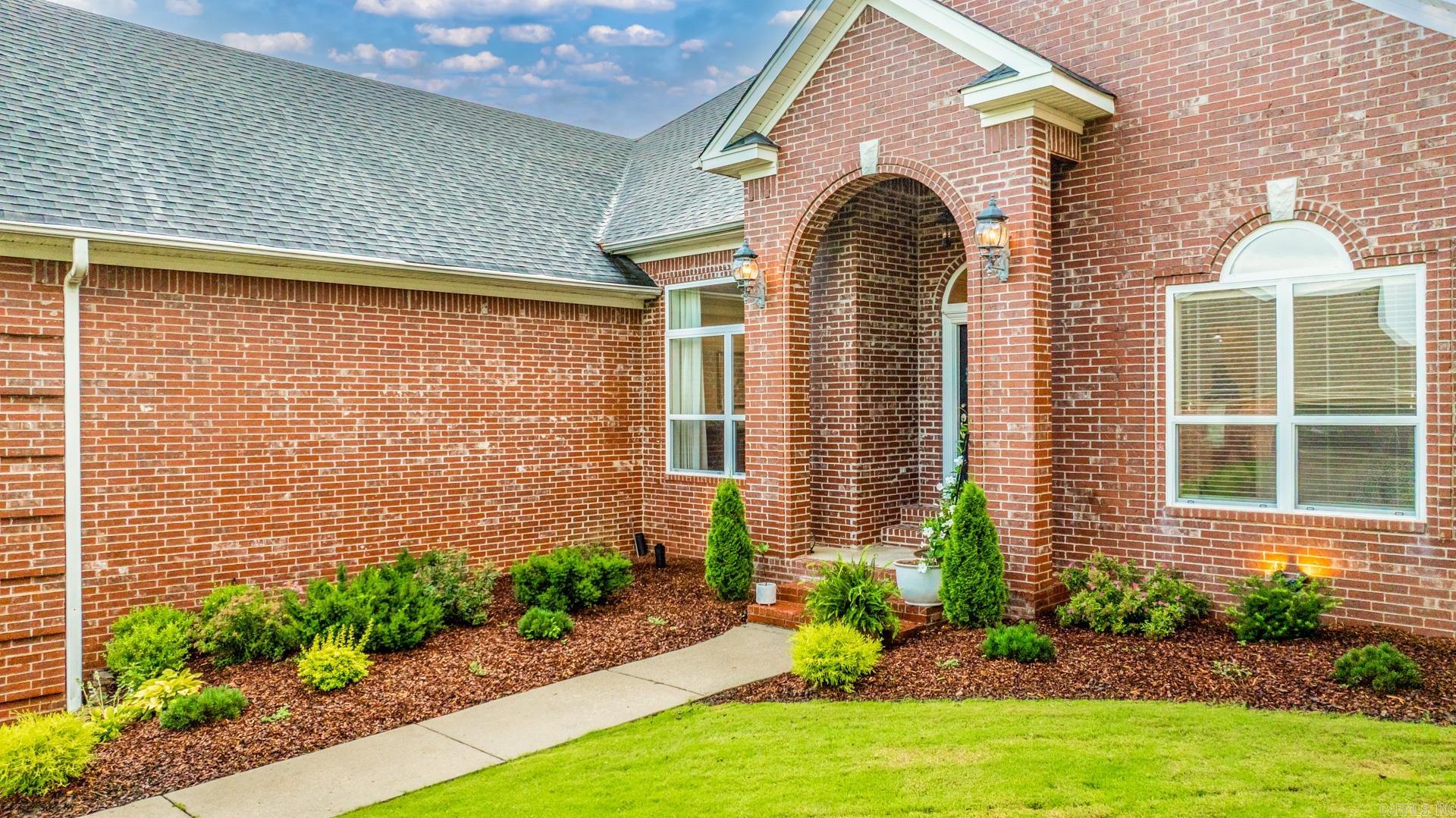 7 Chalamont  Little Rock, AR