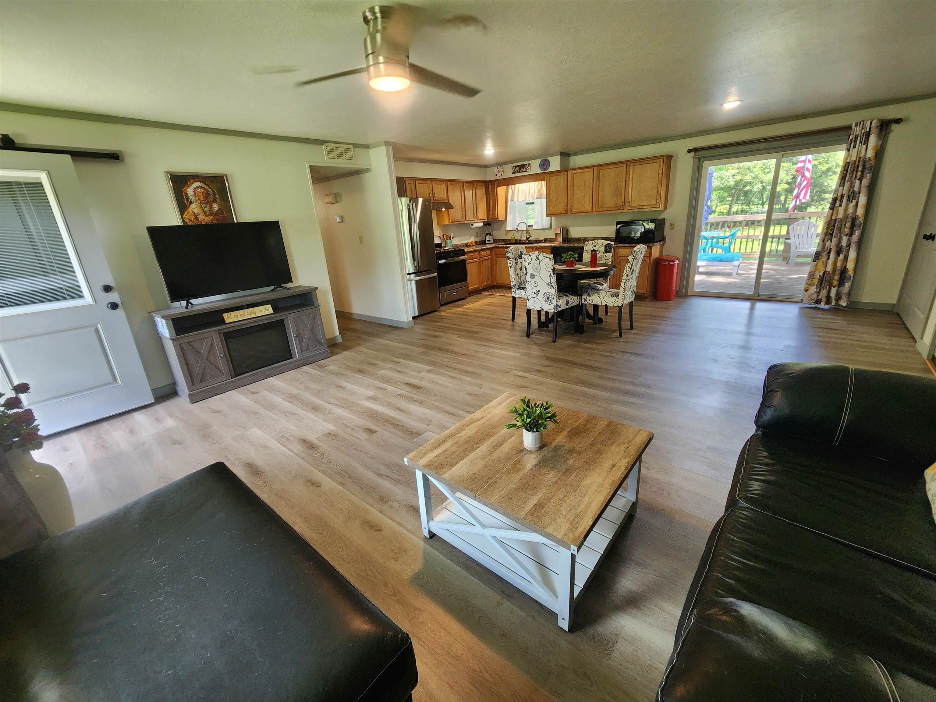 110 Peace Valley  Ash Flat, AR
