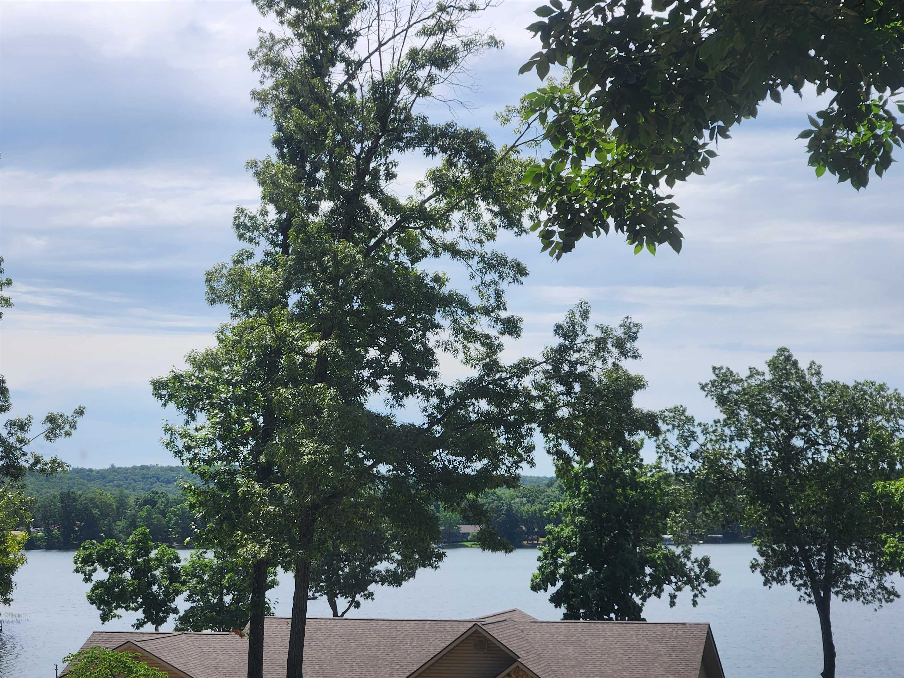 L37B12 N lakeshore  Cherokee Village, AR