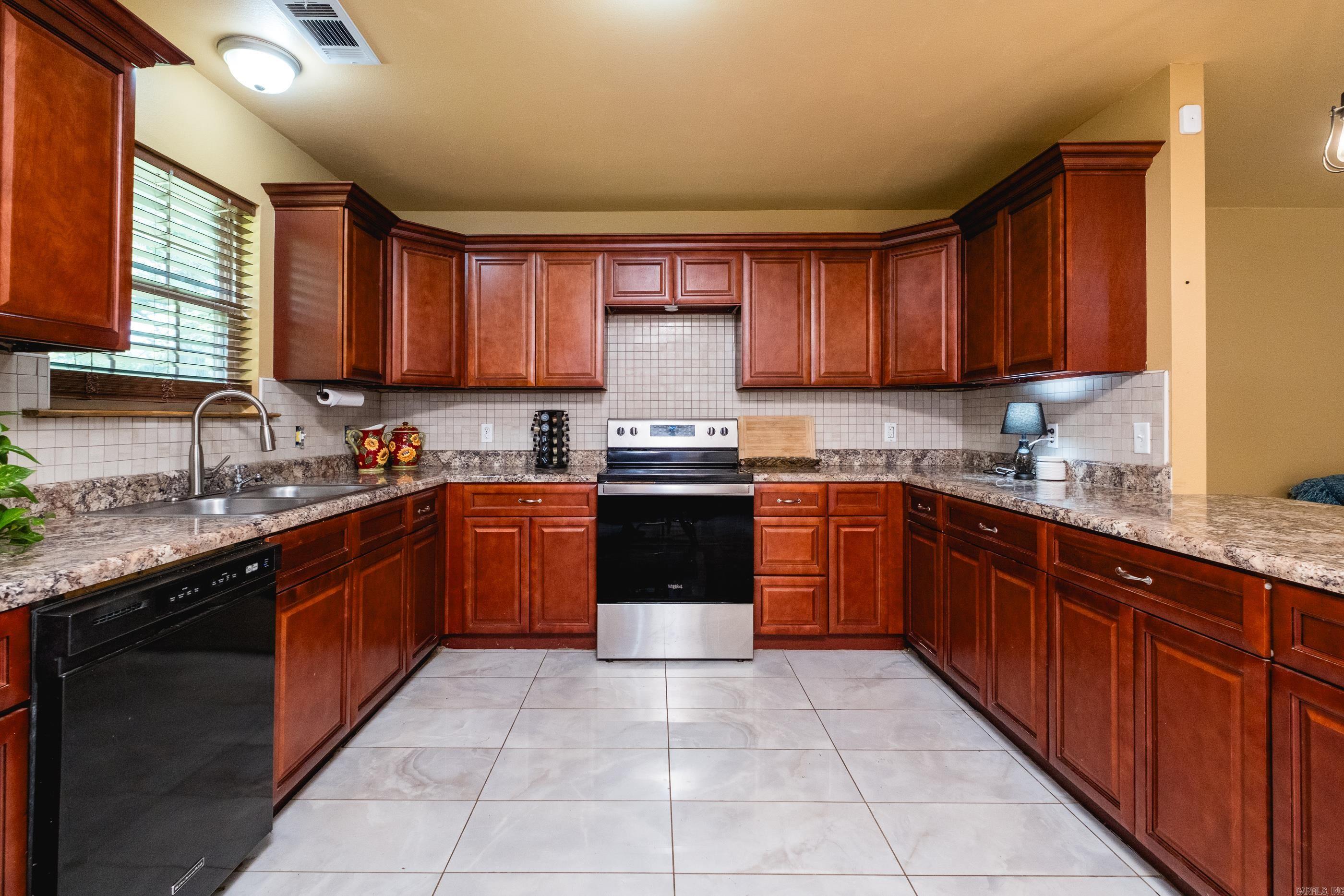 6417 Miller Rd  Alexander, AR