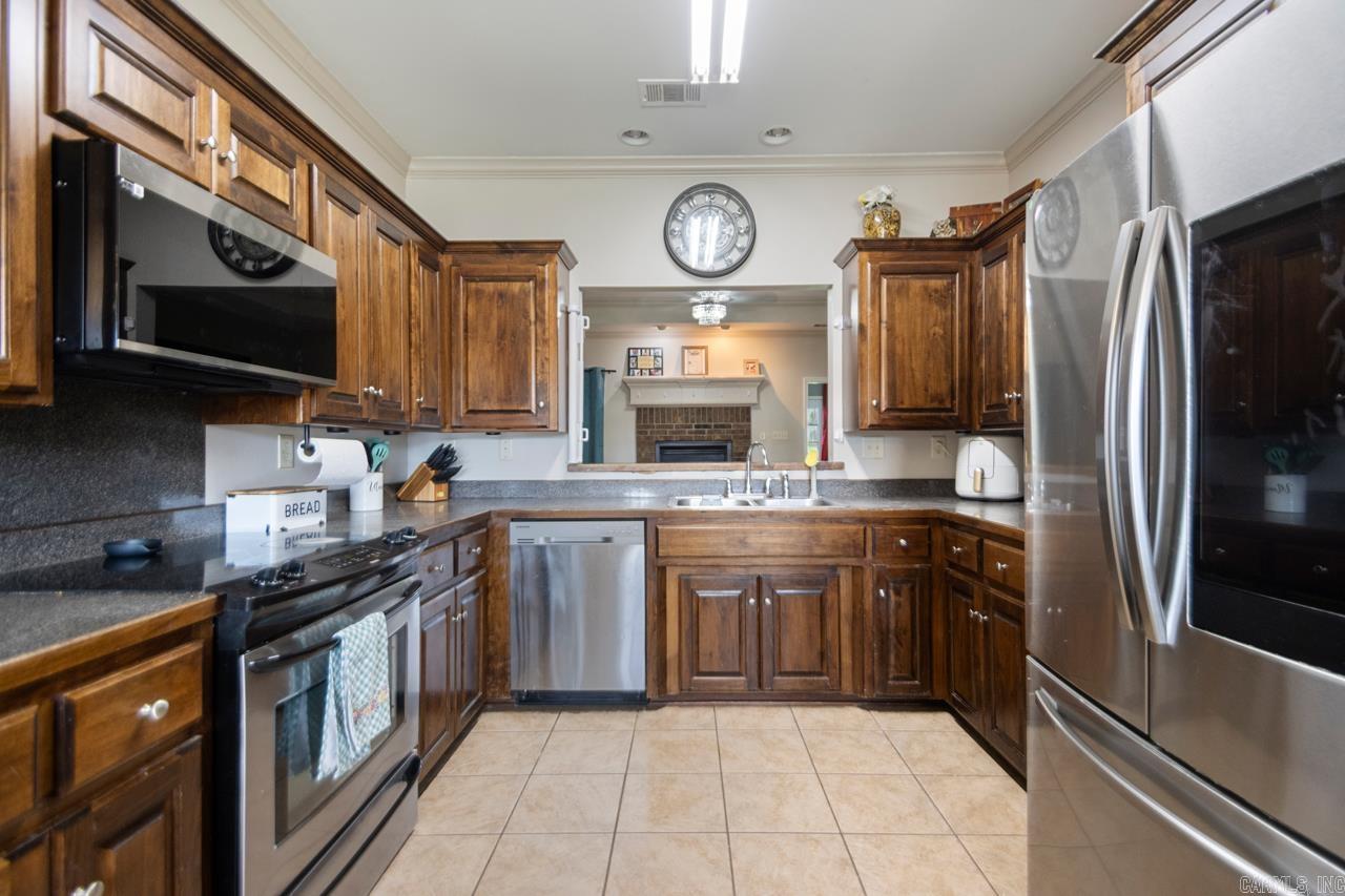 3906 Edgewater  Benton, AR