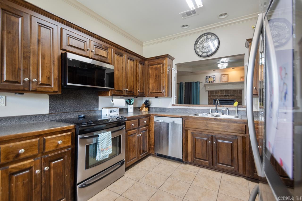 3906 Edgewater  Benton, AR