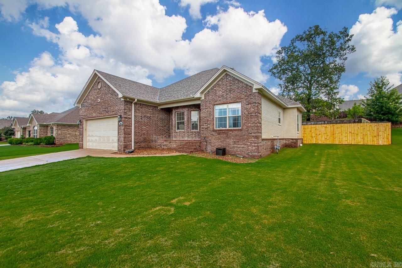 3906 Edgewater  Benton, AR