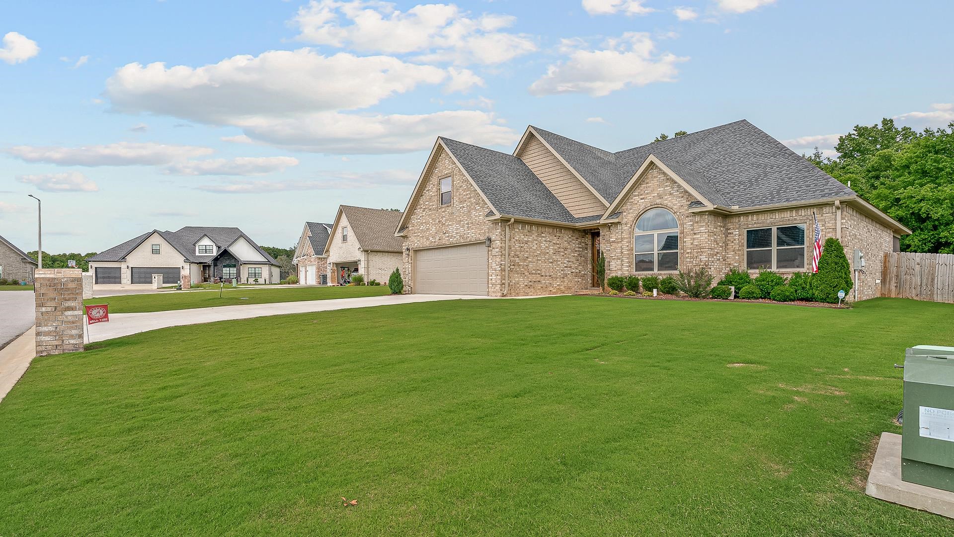 2720 Paradise Hills  Jonesboro, AR
