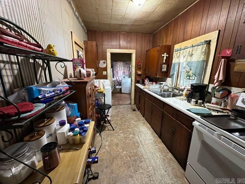 609 N Morrill  Morrilton, AR