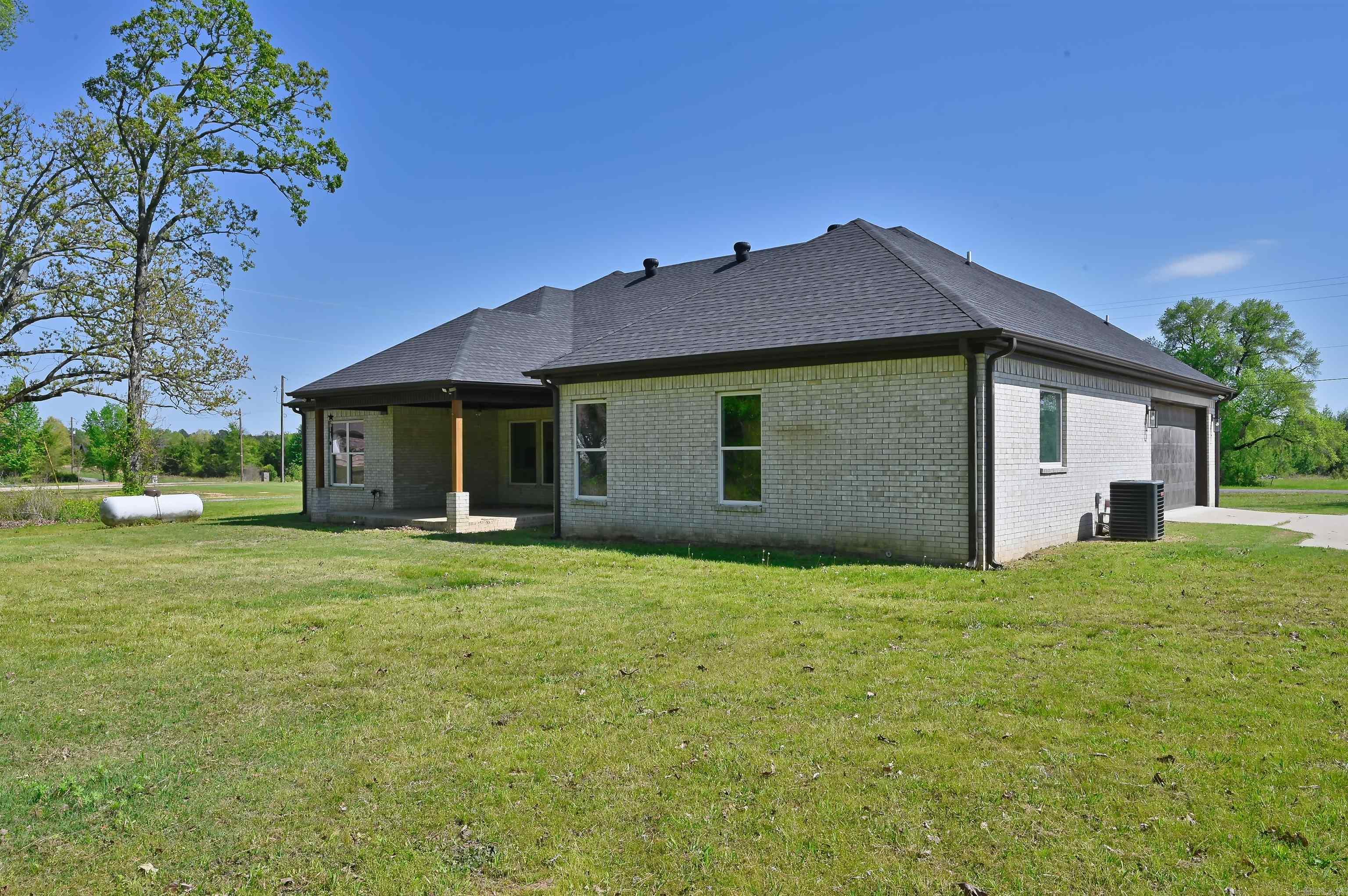 5 Hargrove  Greenbrier, AR