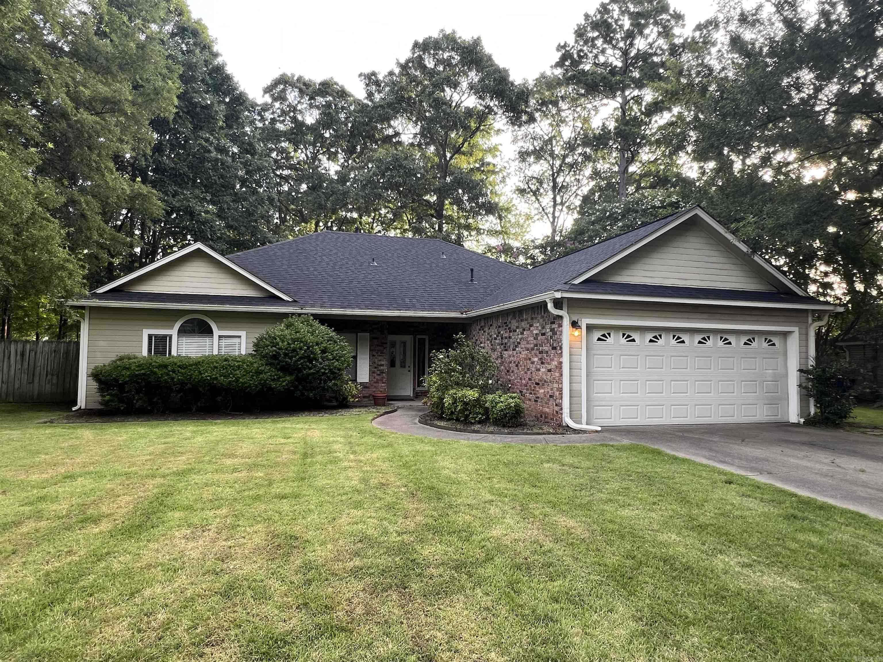 12 Victoria  Maumelle, AR