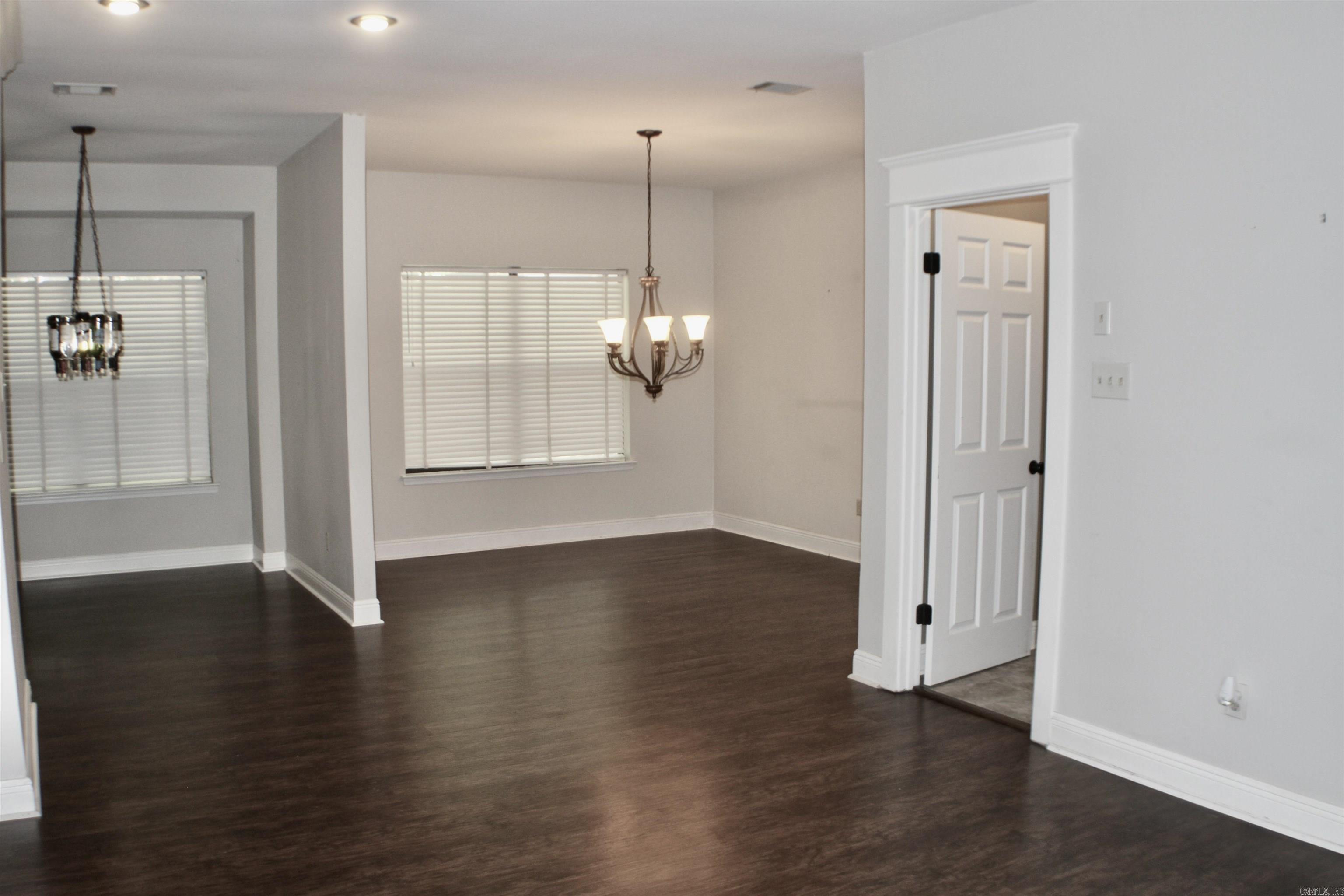 12 Victoria  Maumelle, AR