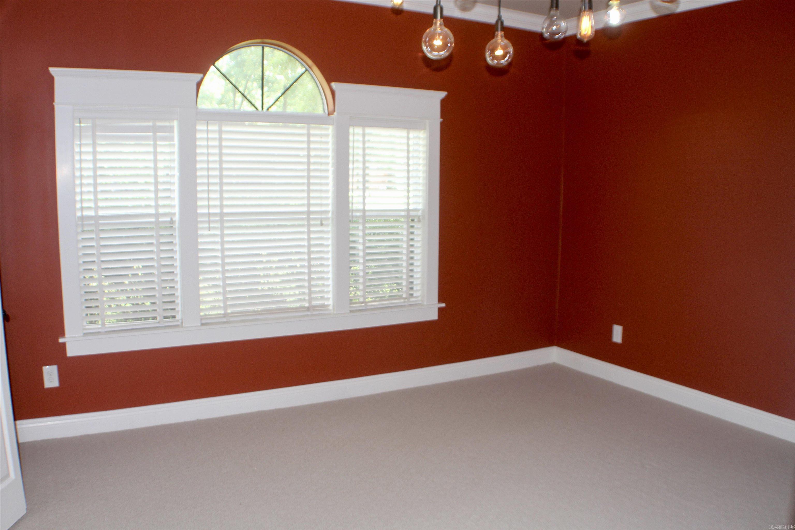 12 Victoria  Maumelle, AR