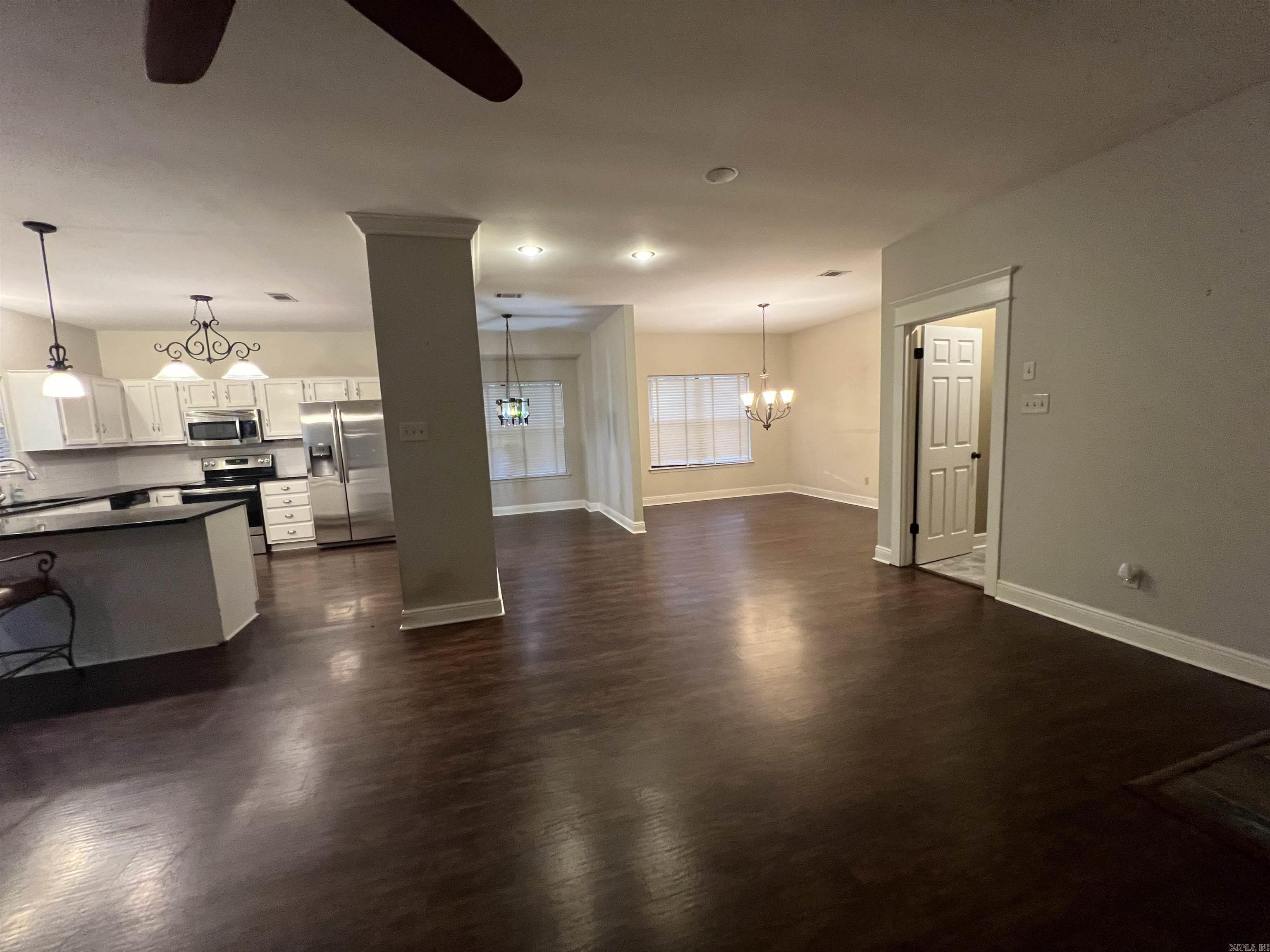 12 Victoria  Maumelle, AR