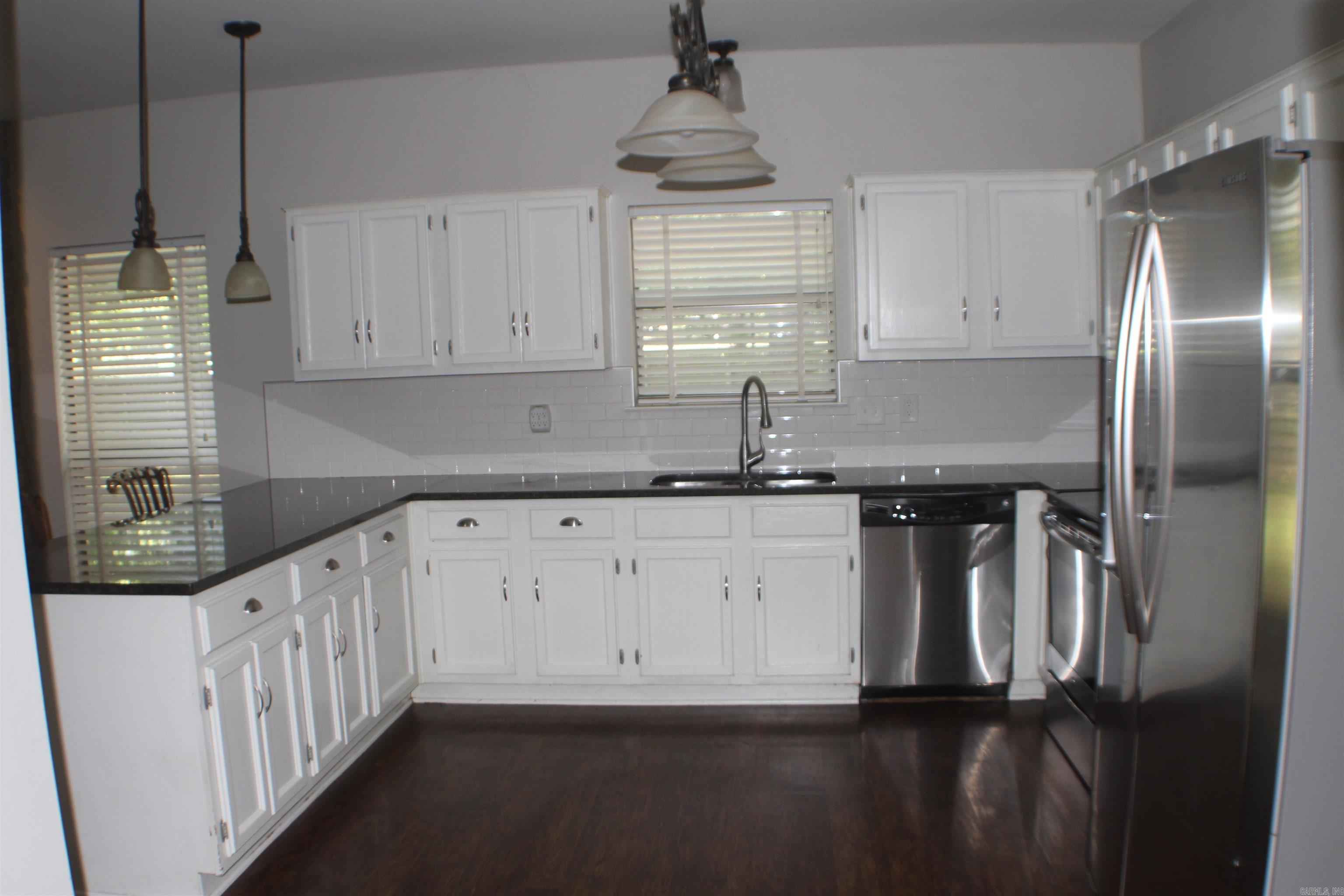 12 Victoria  Maumelle, AR