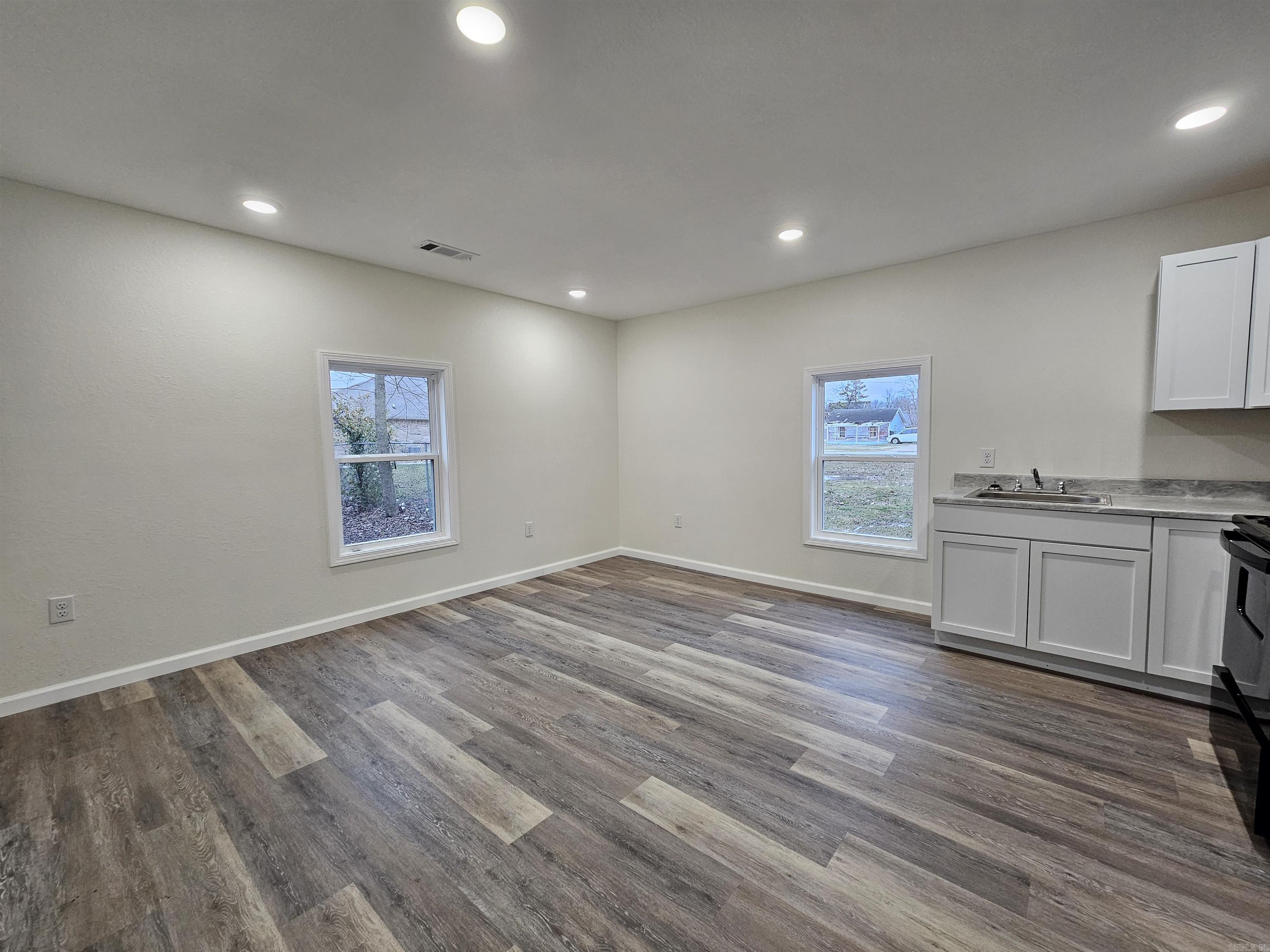 708 S 3rd Street  Paragould, AR