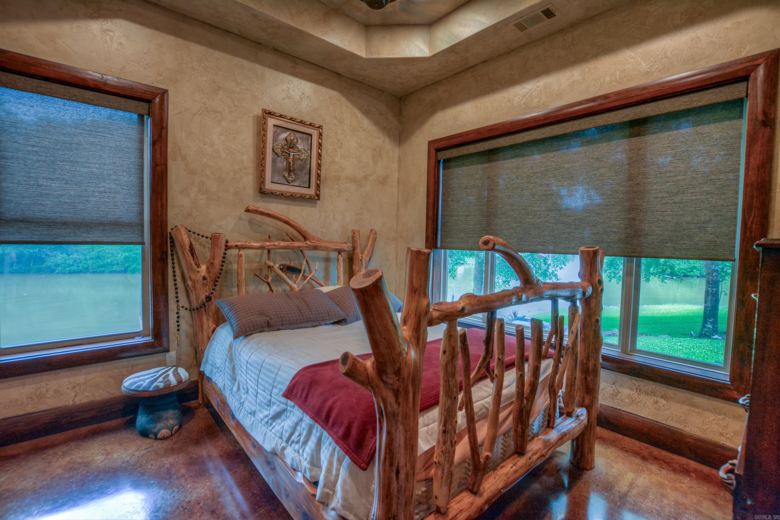 168 Golden Oak  Hot Springs, AR