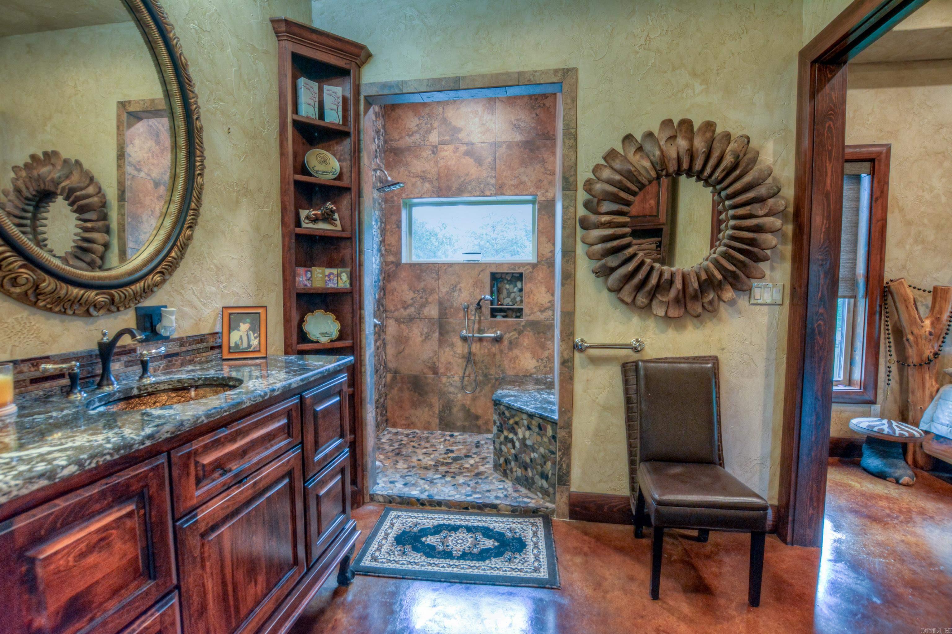 168 Golden Oak  Hot Springs, AR