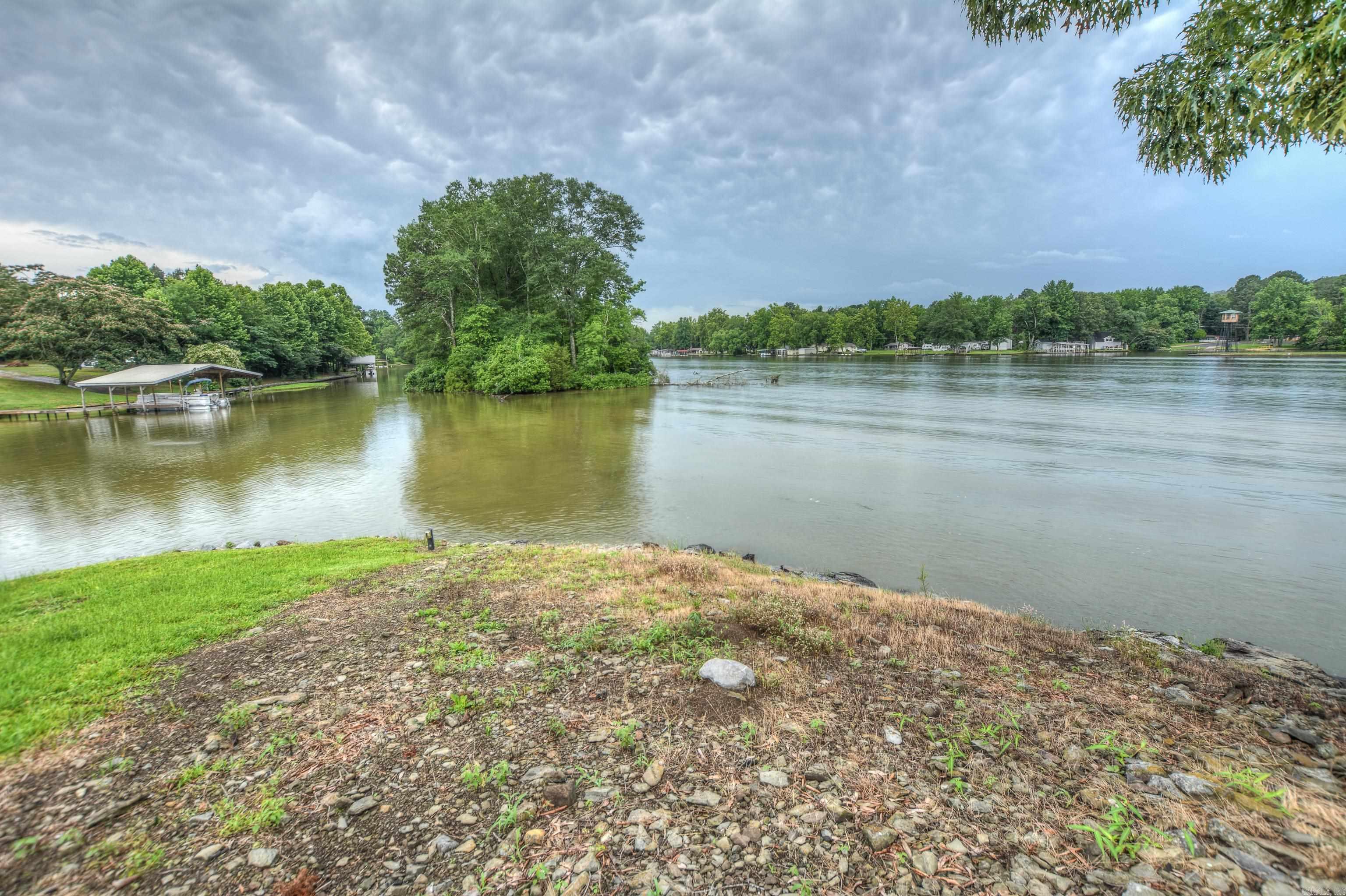 168 Golden Oak  Hot Springs, AR