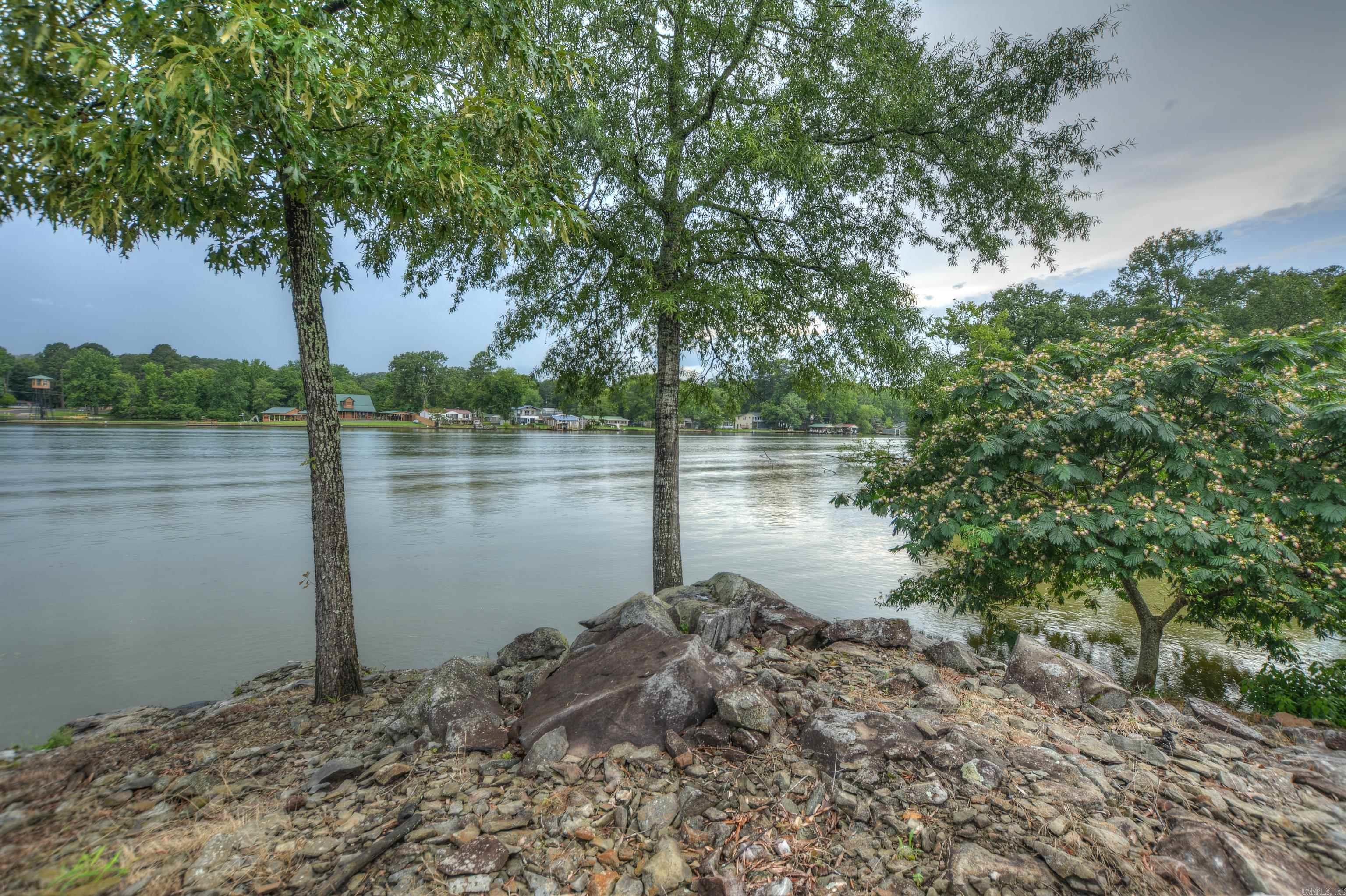 168 Golden Oak  Hot Springs, AR
