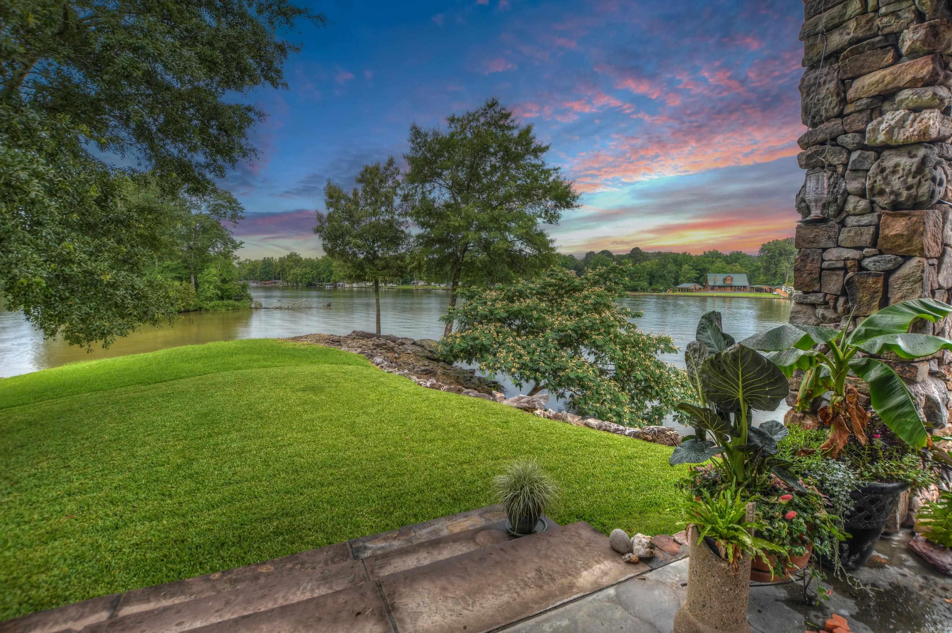 168 Golden Oak  Hot Springs, AR