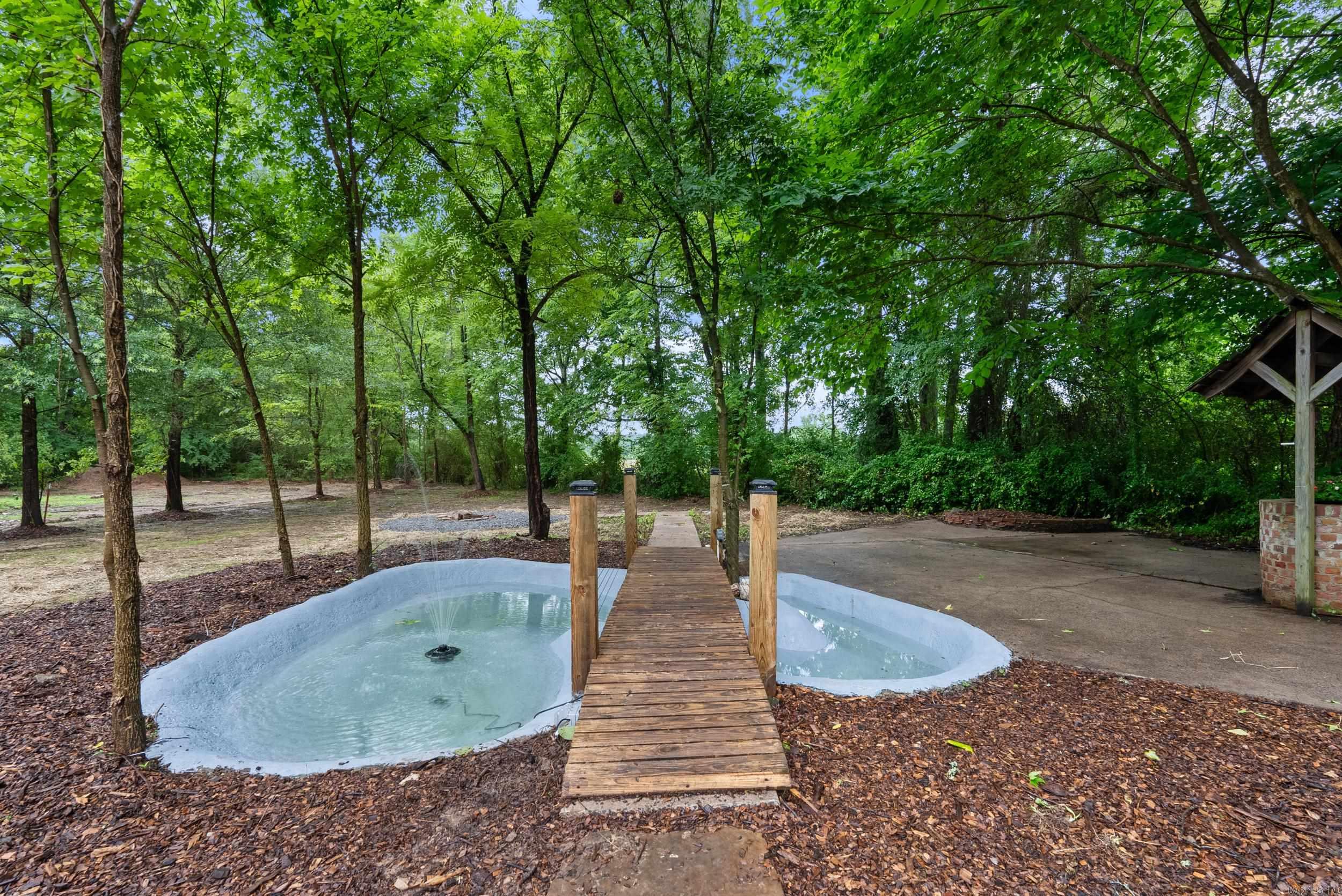26 W Mobbs  Greenbrier, AR