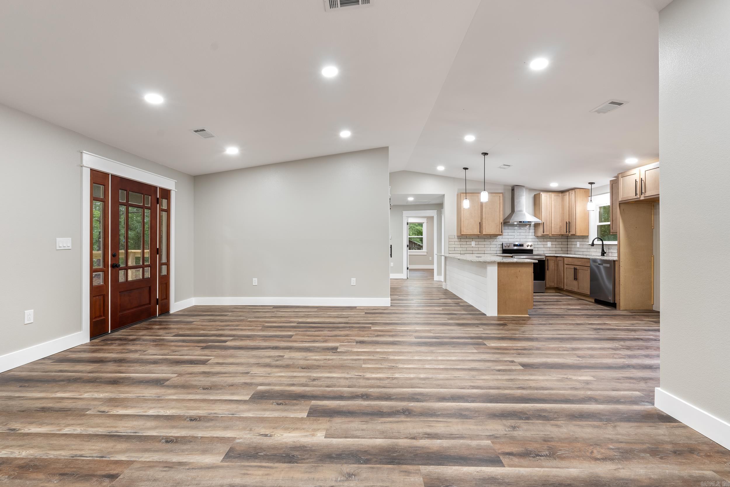 26 W Mobbs  Greenbrier, AR