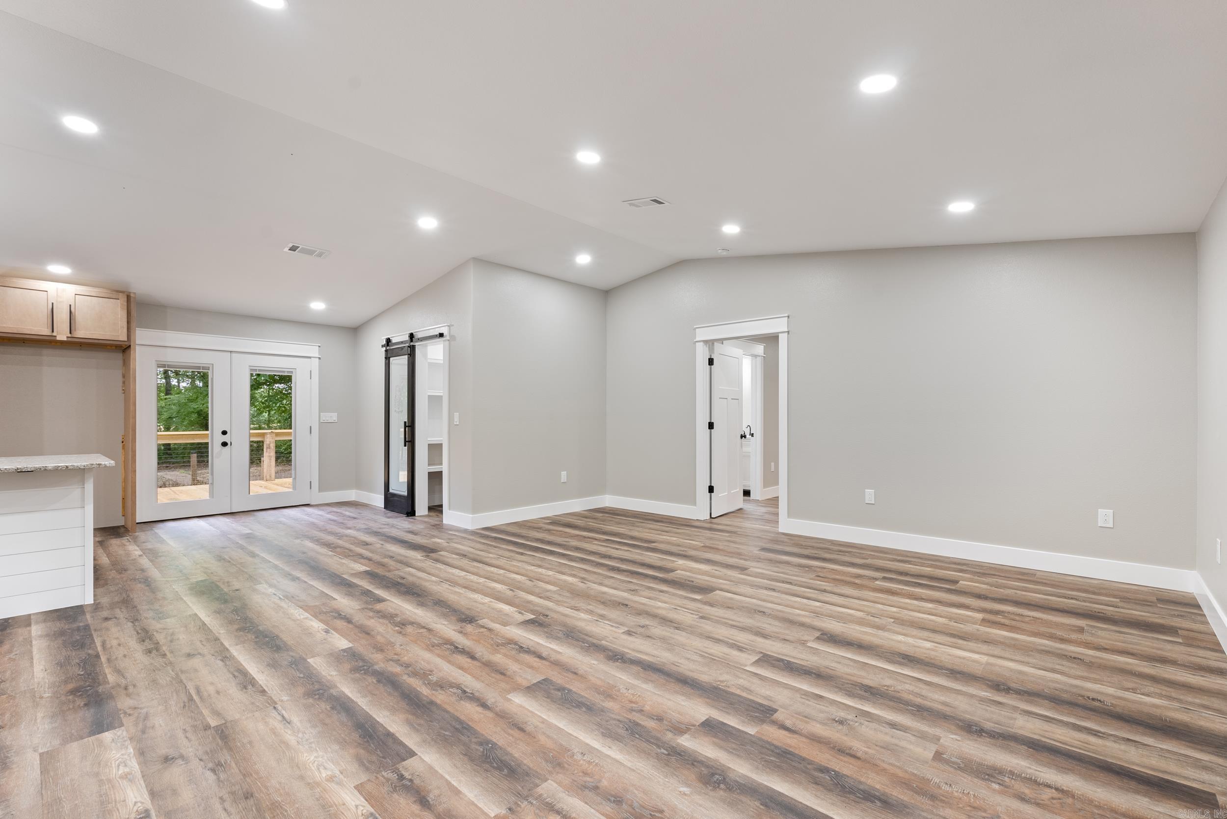 26 W Mobbs  Greenbrier, AR