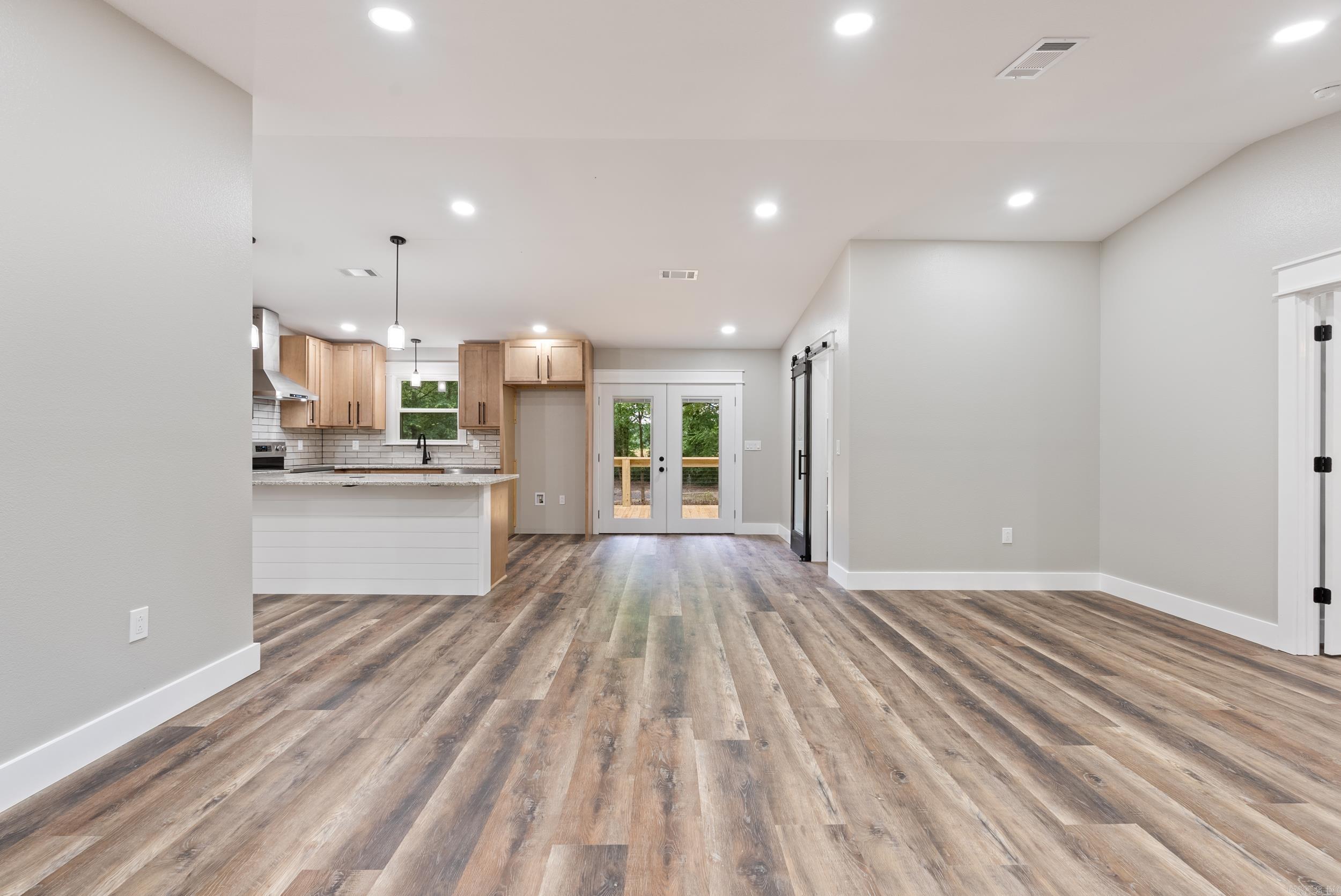 26 W Mobbs  Greenbrier, AR