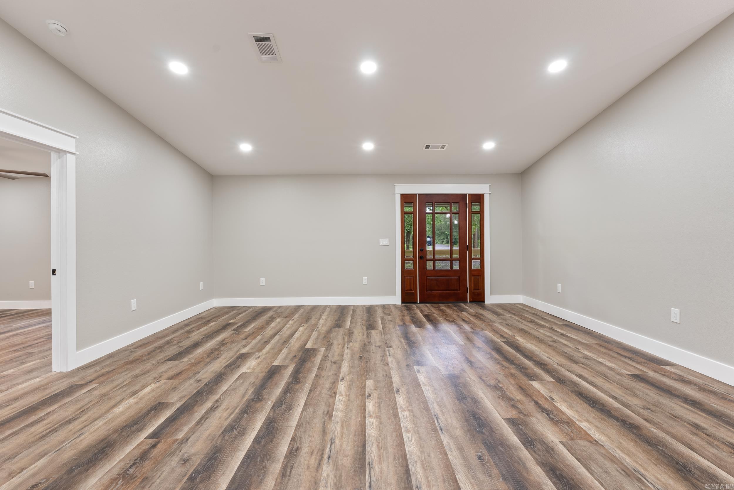 26 W Mobbs  Greenbrier, AR