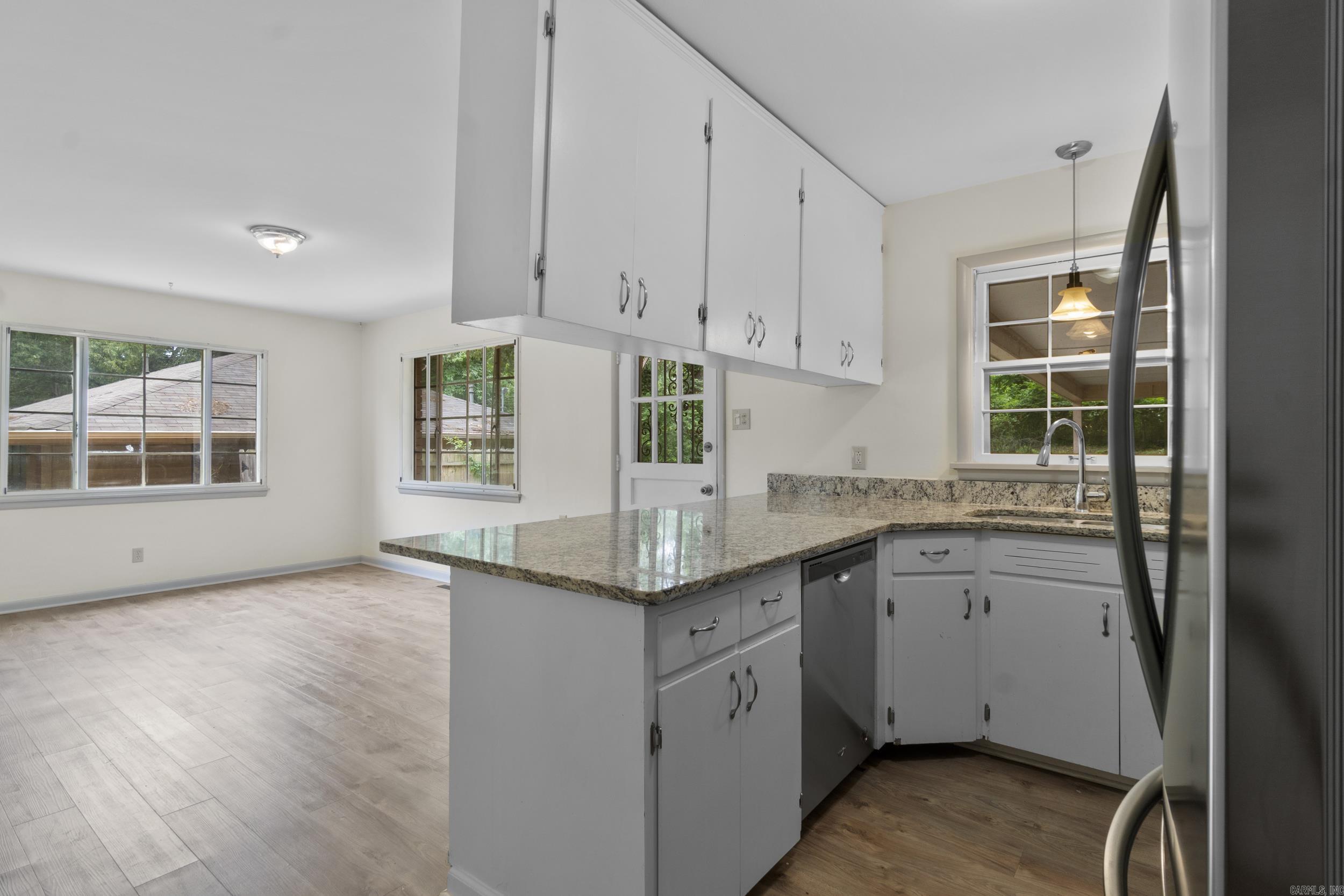 12 Holly Hill  Little Rock, AR